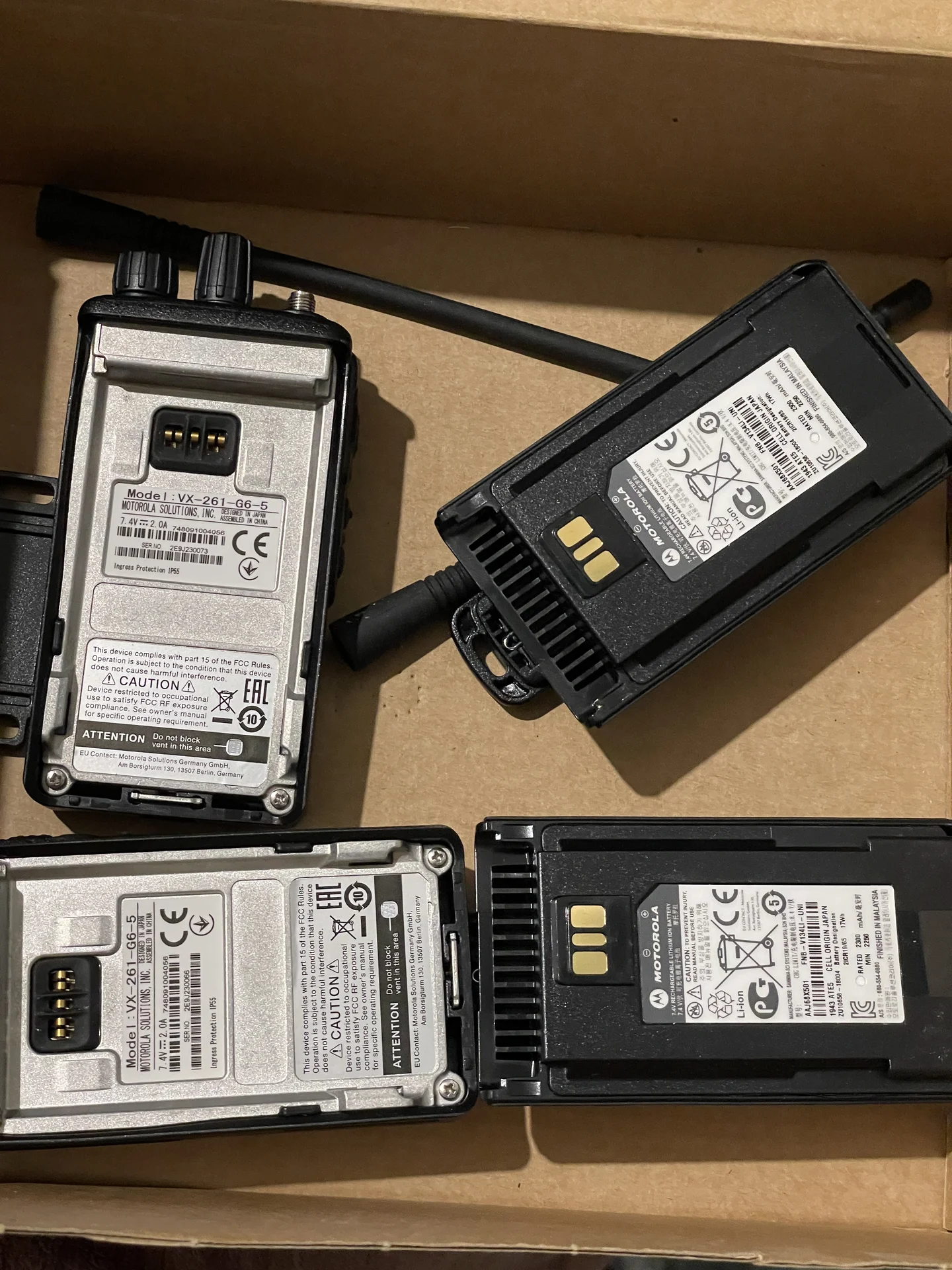 Рация motorola vx-261 - миниатюра 3
