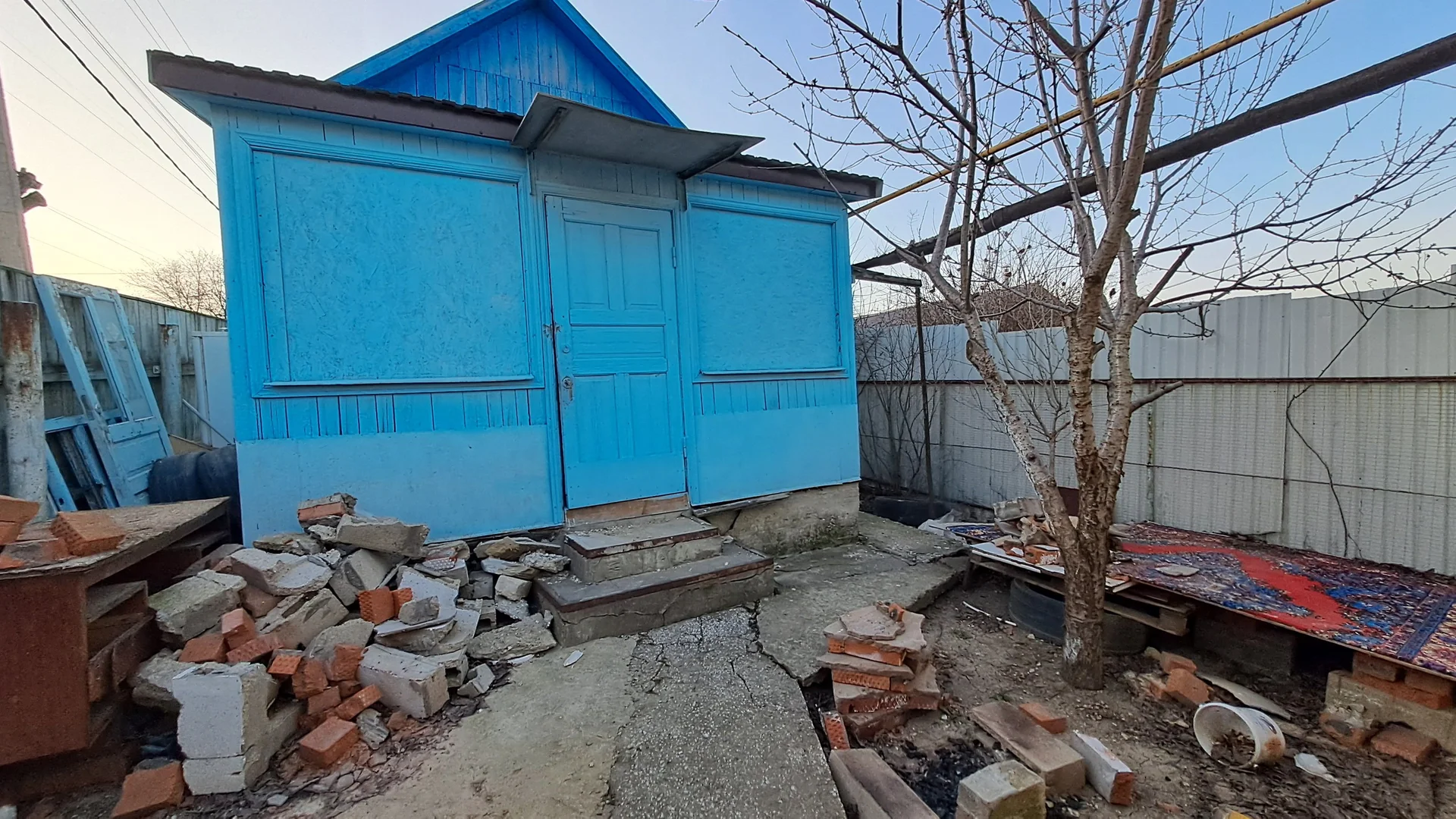 Дом с гаражом у моря - миниатюра 2