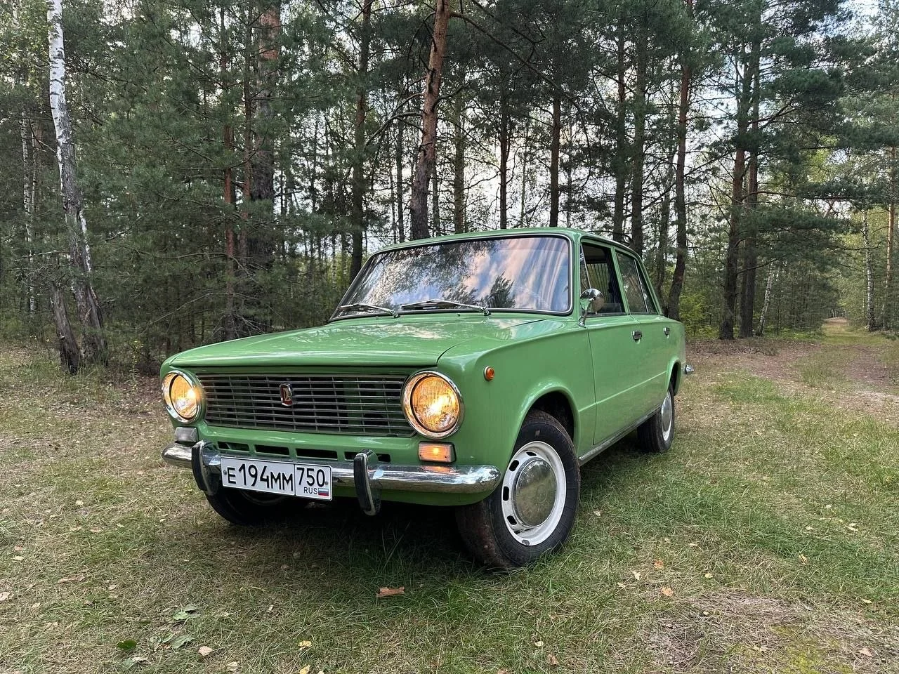 Сдам ретро автомобиль ВАЗ 2101 «Копейка» (зелёная «Липа») с водителем - миниатюра 8
