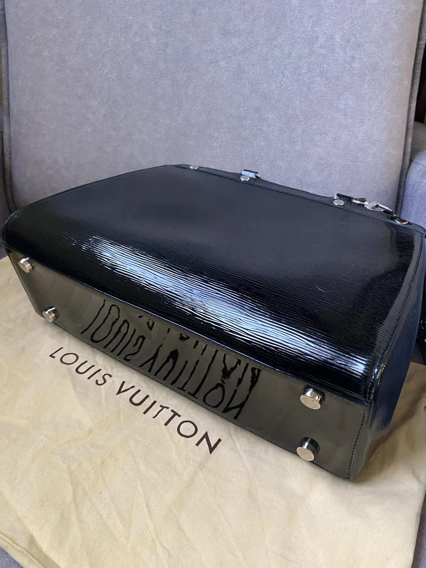 Сумка Louis Vuitton Brea MM оригинал - миниатюра 3