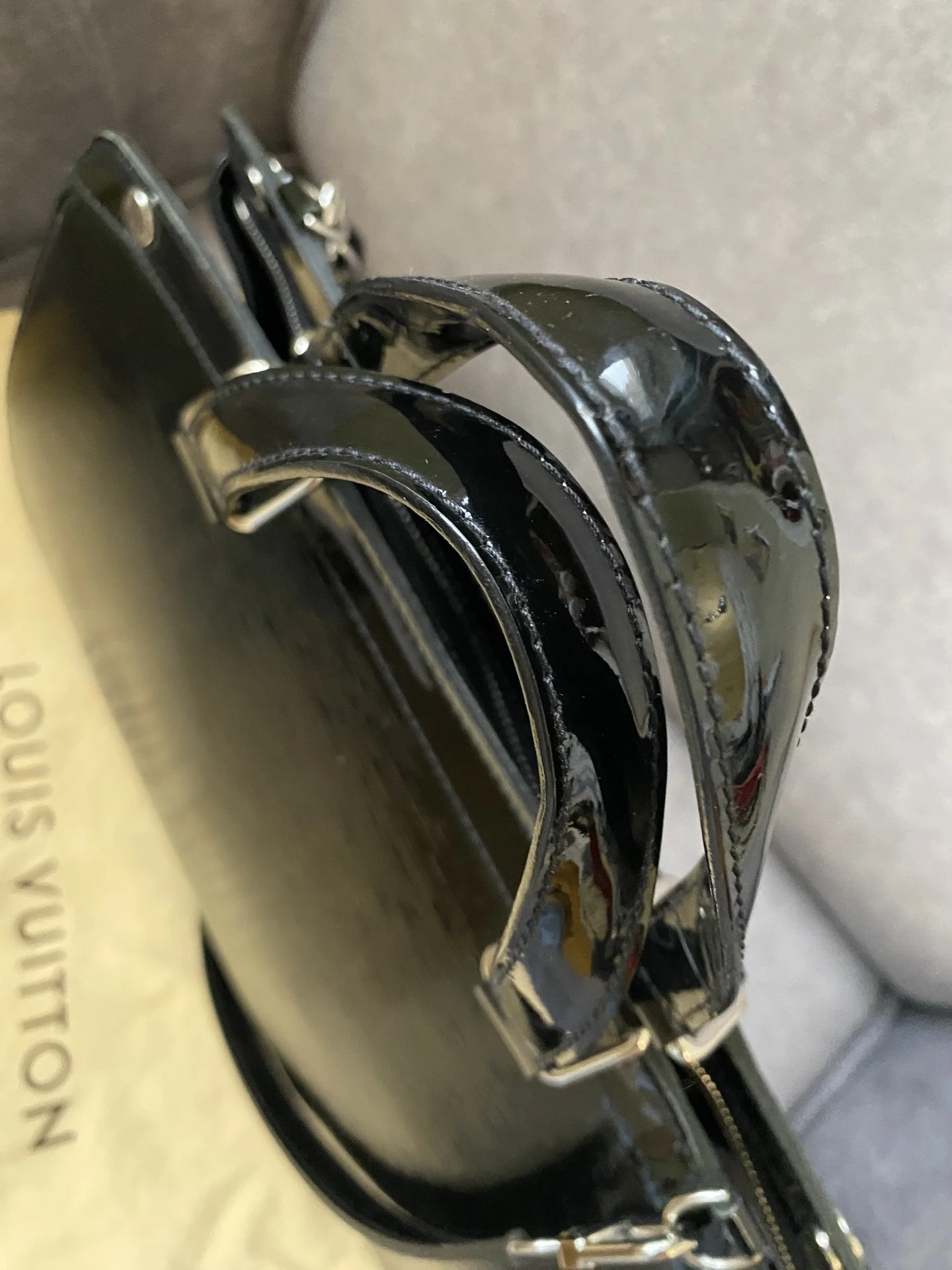Сумка Louis Vuitton Brea MM оригинал - миниатюра 6