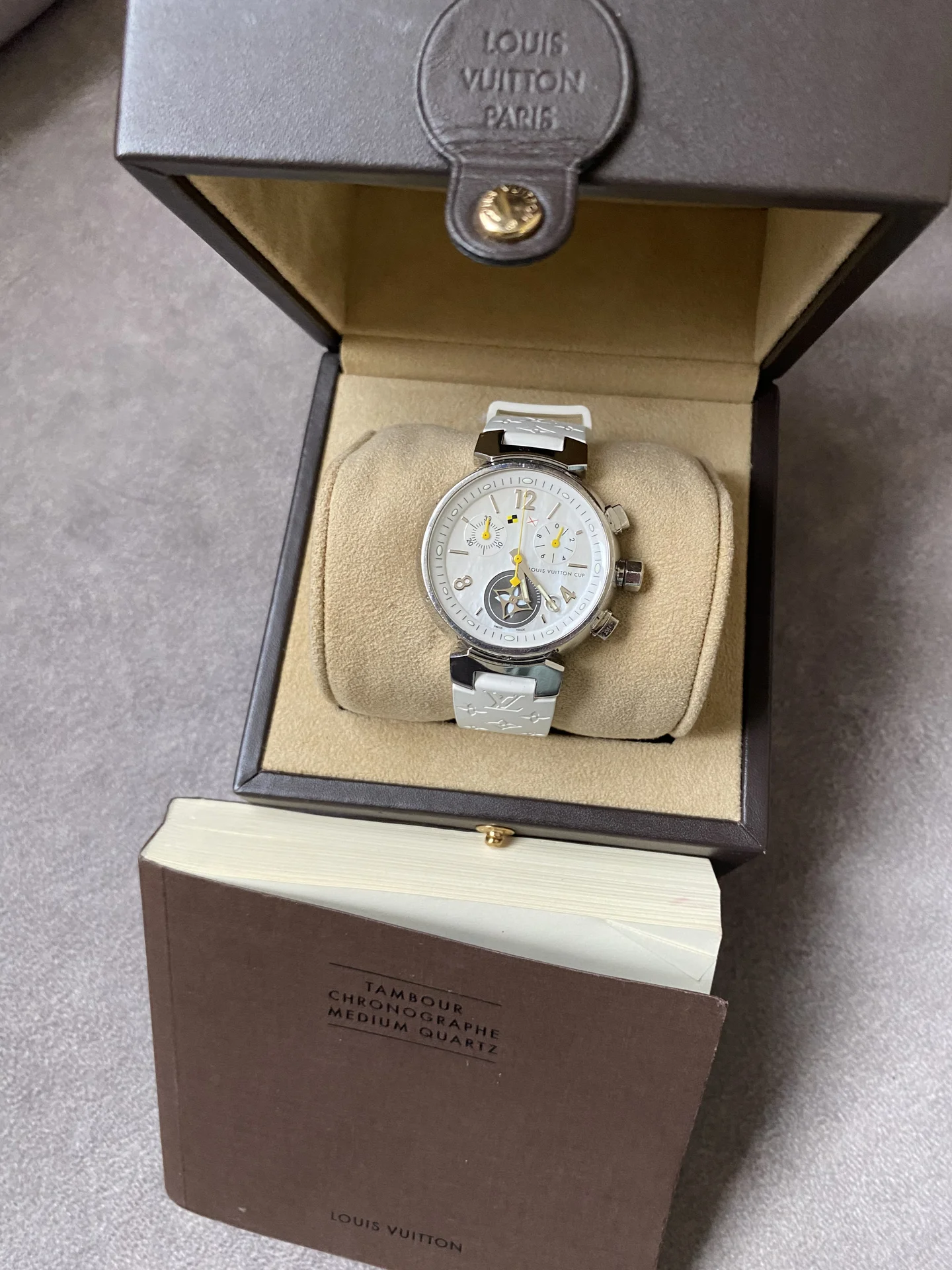 Часы louis vuitton Q132C оригинал - миниатюра 2