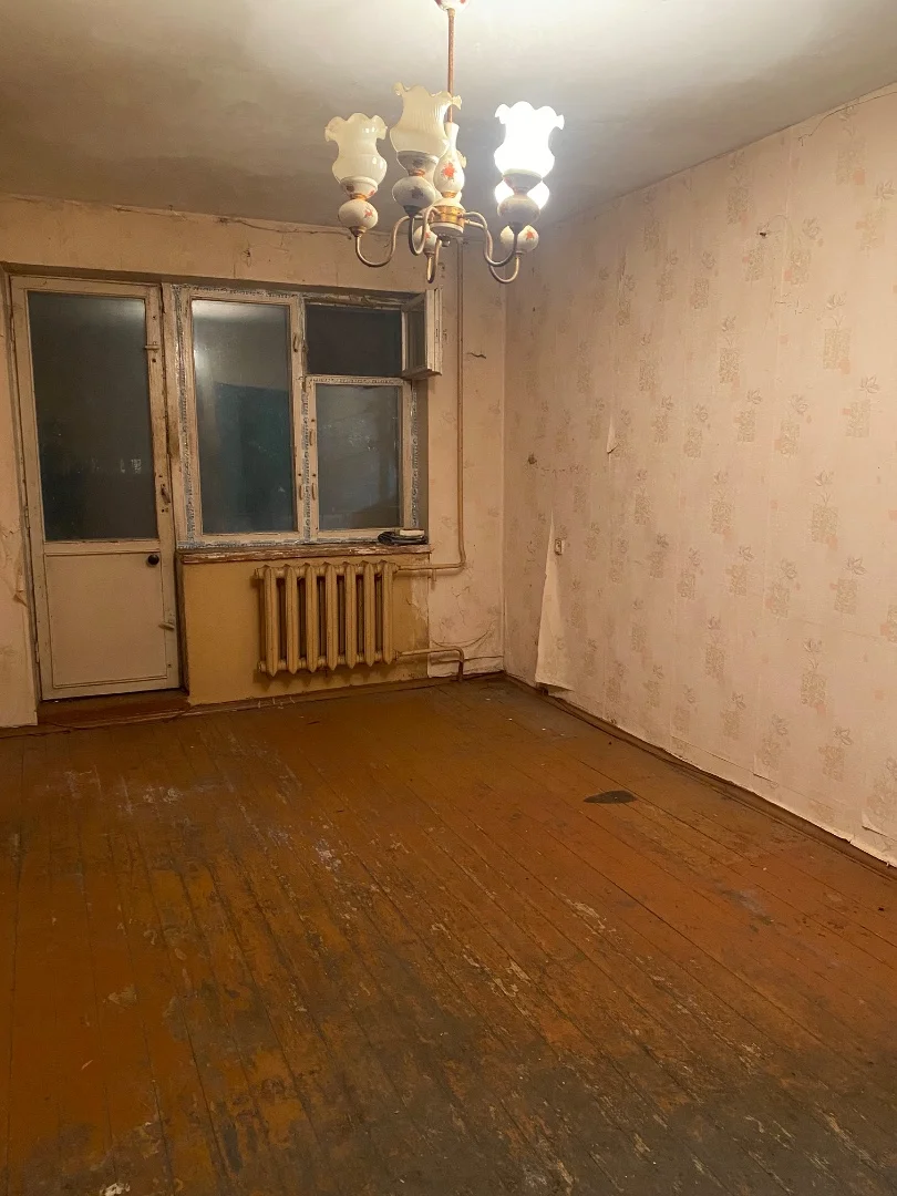 Продам 3-х к. квартиру Под ремонт. - миниатюра 4