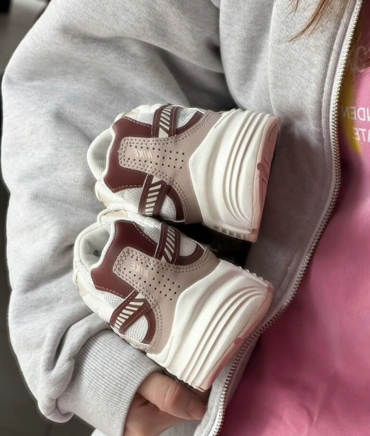 Кроссовки Nike женские - миниатюра 6