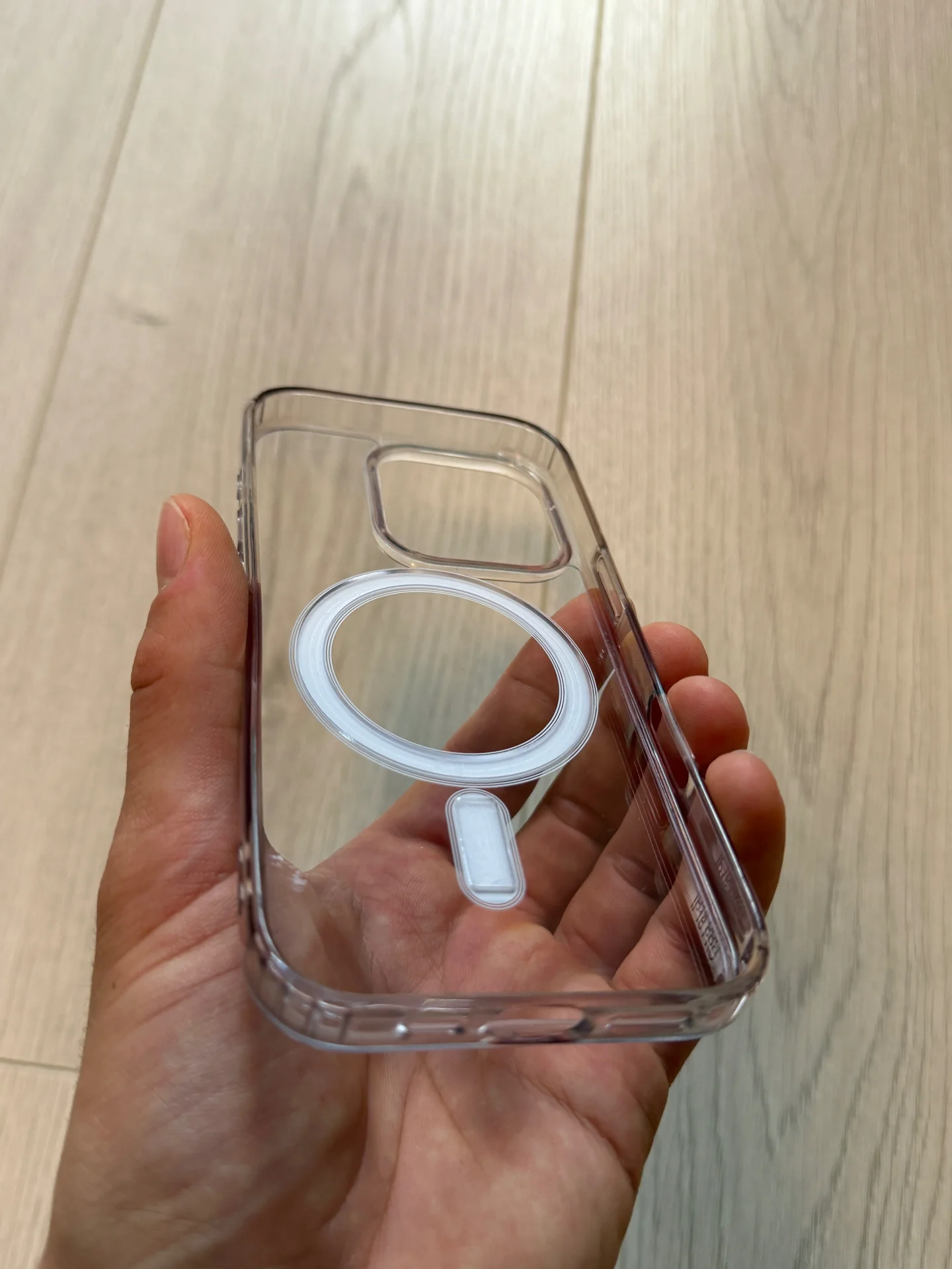 Чехол для iPhone 16 Pro (Clear Case) - миниатюра 3