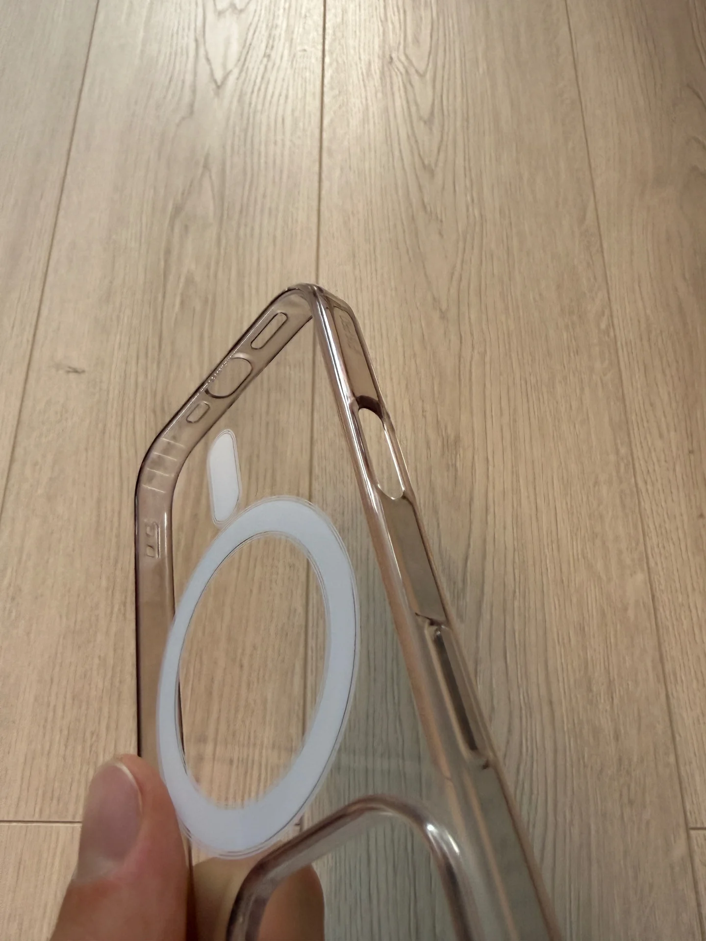 Чехол для iPhone 16 Pro (Clear Case) - миниатюра 4