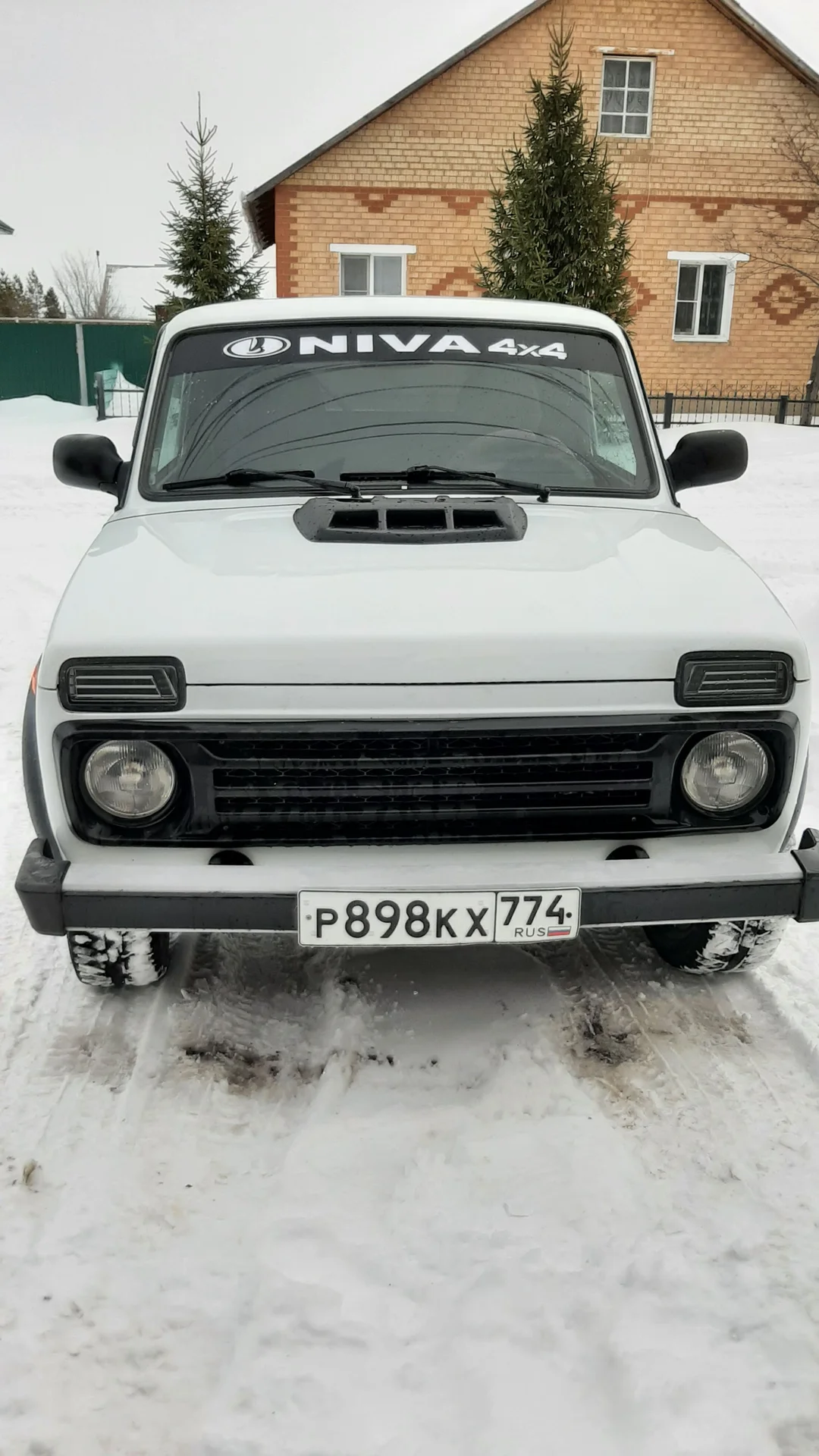 Нива 21214 - изображение 1
