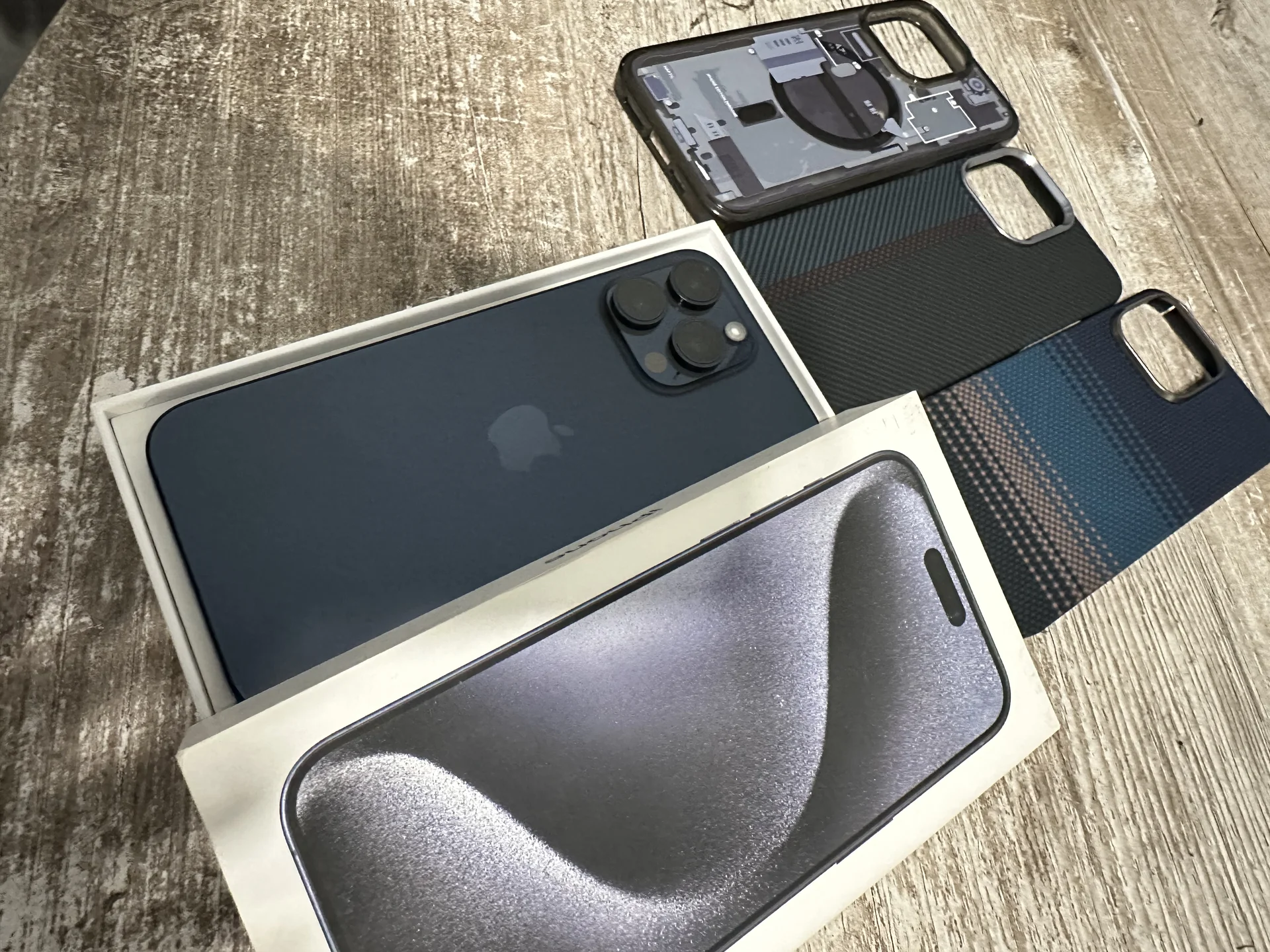 Iphone 15 pro max - миниатюра 3