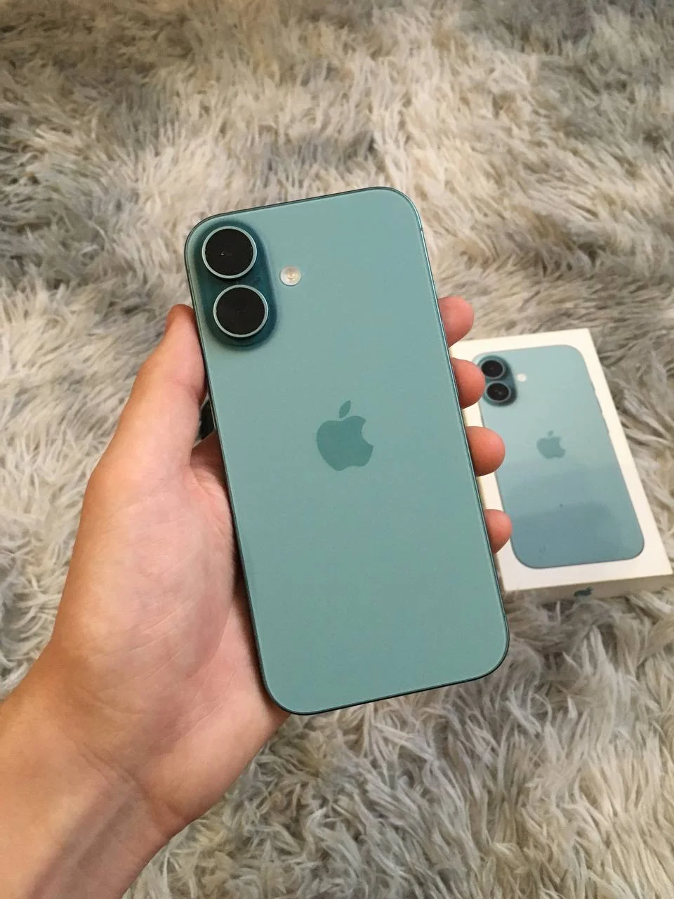 iPhone 16 - изображение 1
