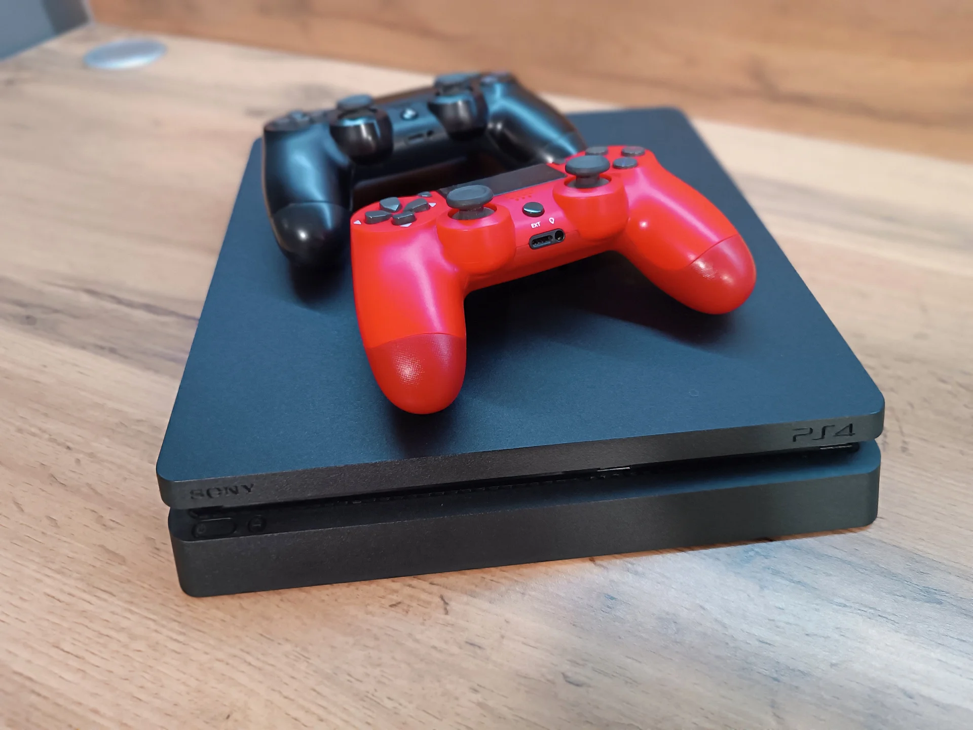 Продам  PlayStation 4 Slim 1 tb - миниатюра 3