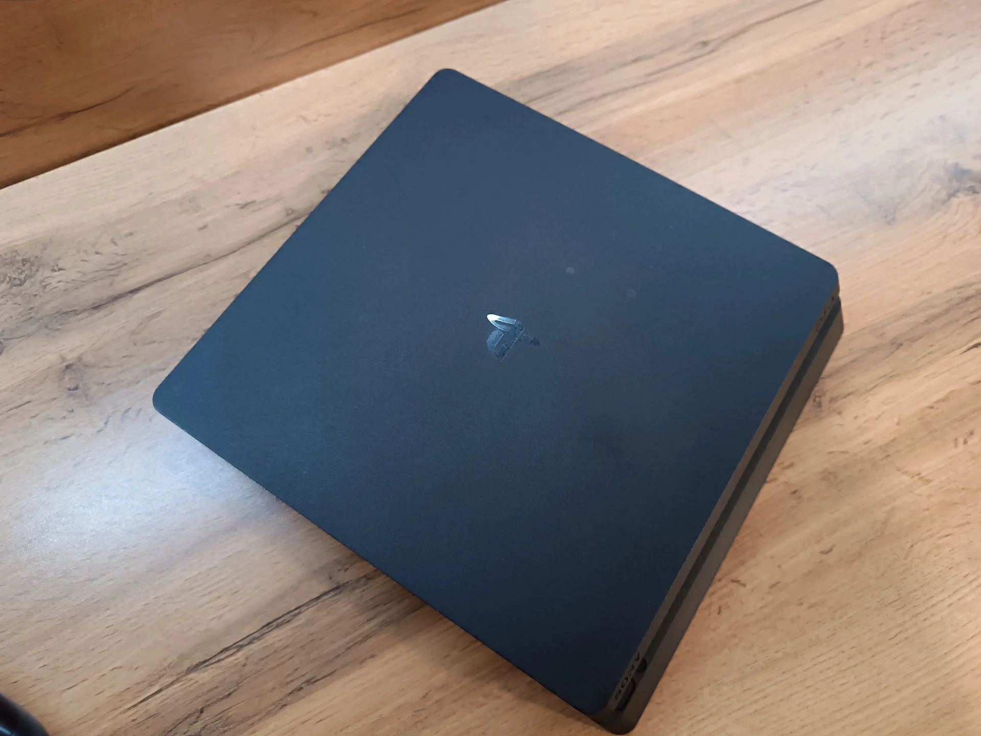 Продам  PlayStation 4 Slim 1 tb - миниатюра 5
