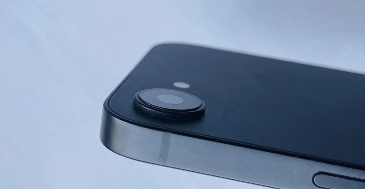 iPhone 8гб - миниатюра 3