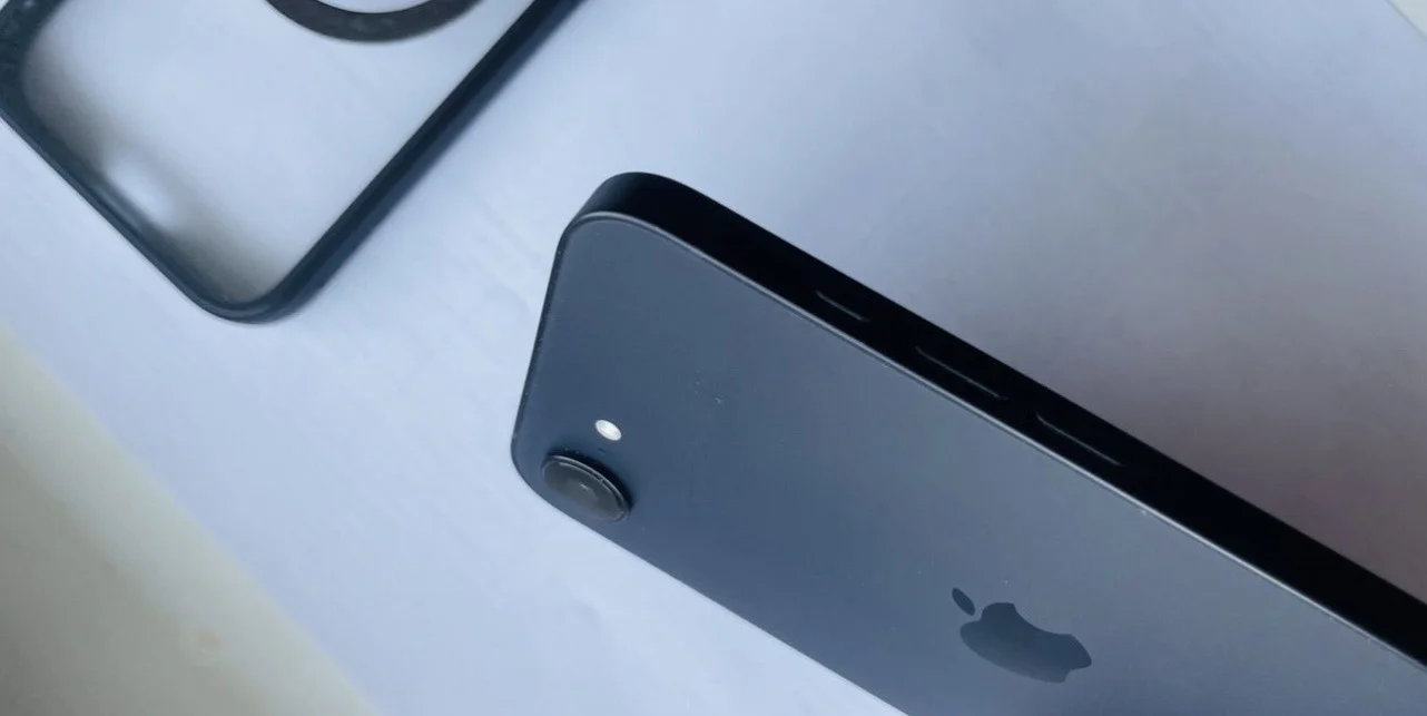 iPhone 8гб - миниатюра 4