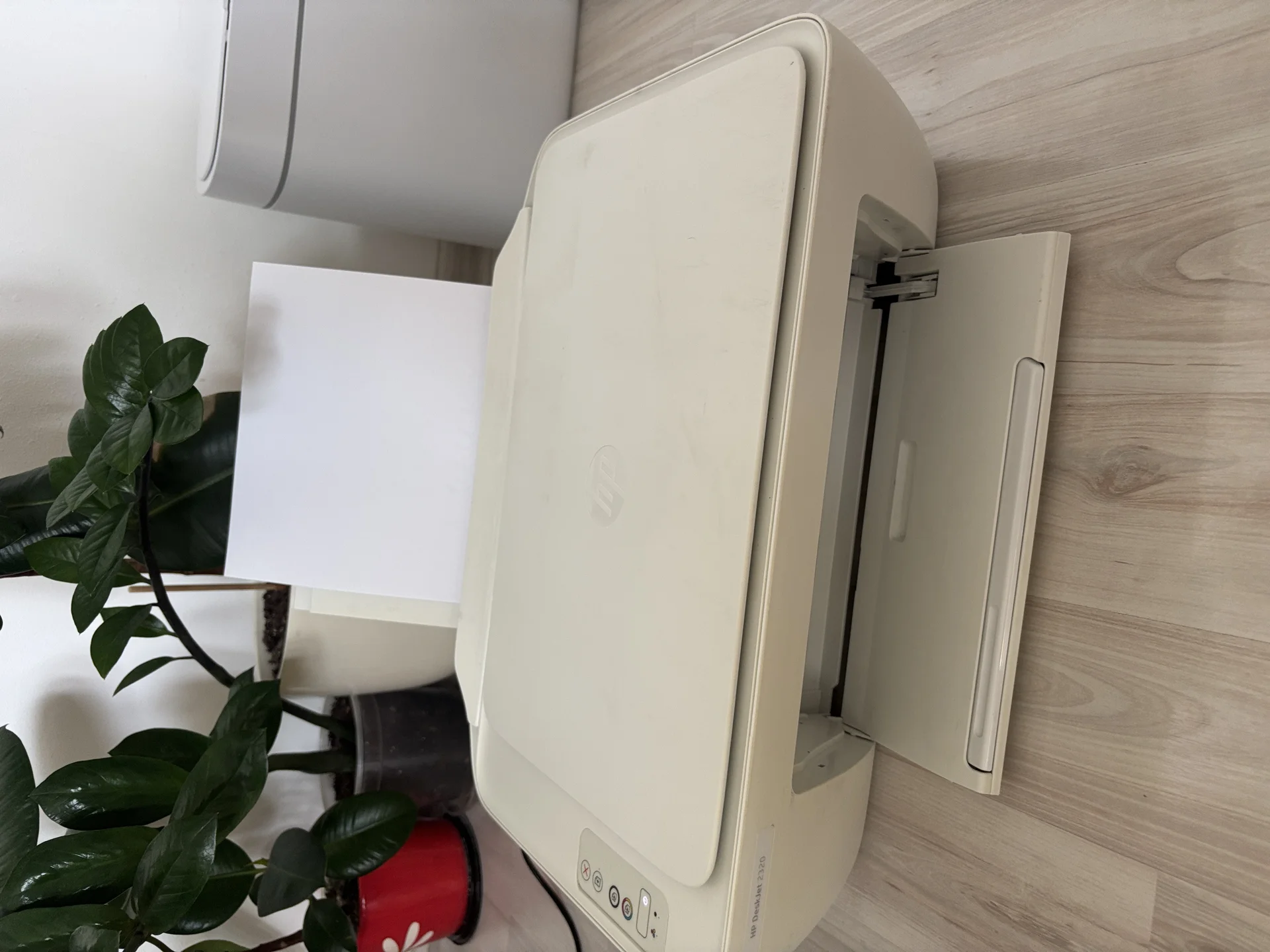 Принтер, сканер, копии hp deskjet 2320 цветной - изображение 1