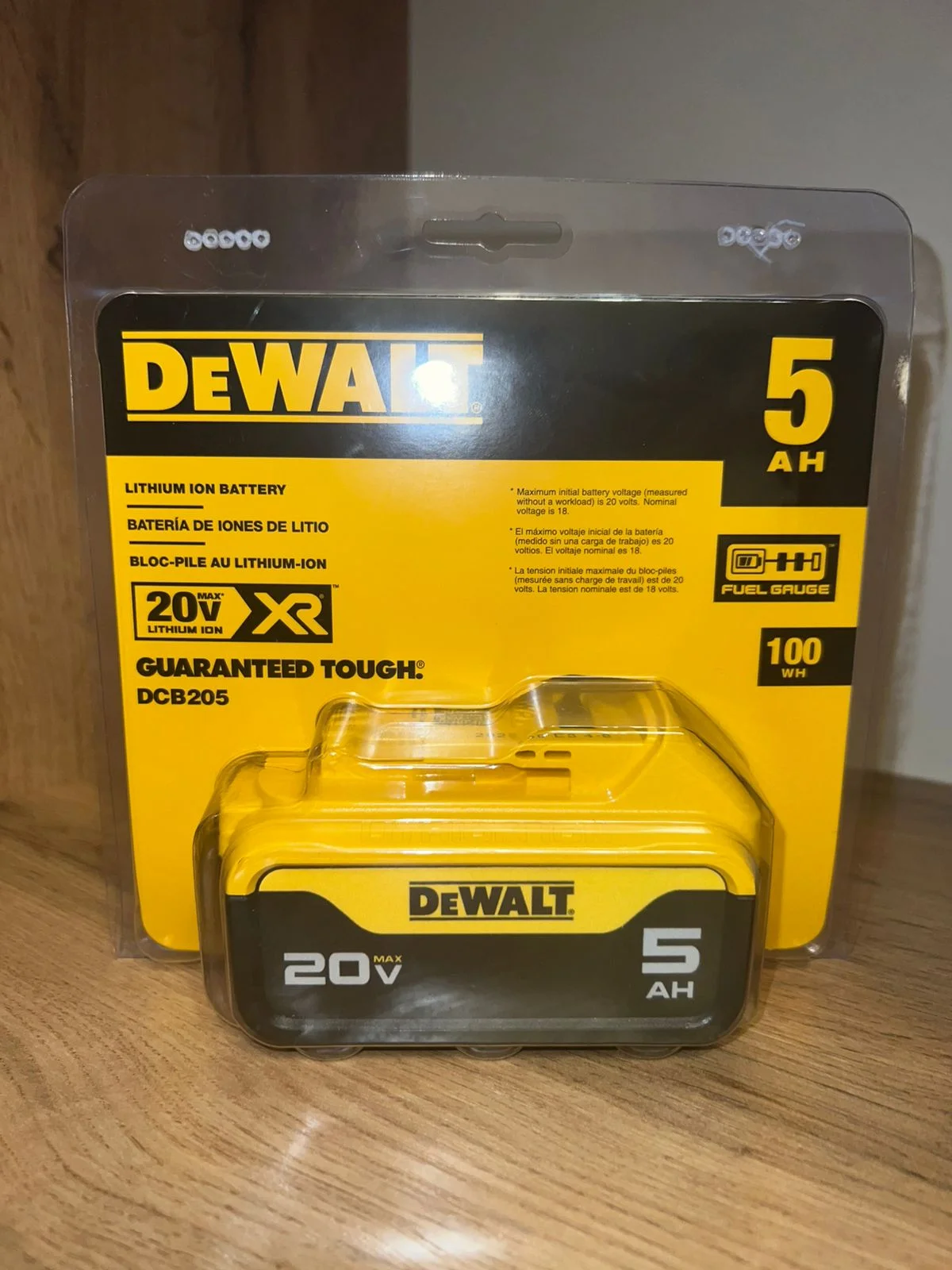 Аккумулятор DEWALT dcb205 ( dcb184 ) - изображение 1