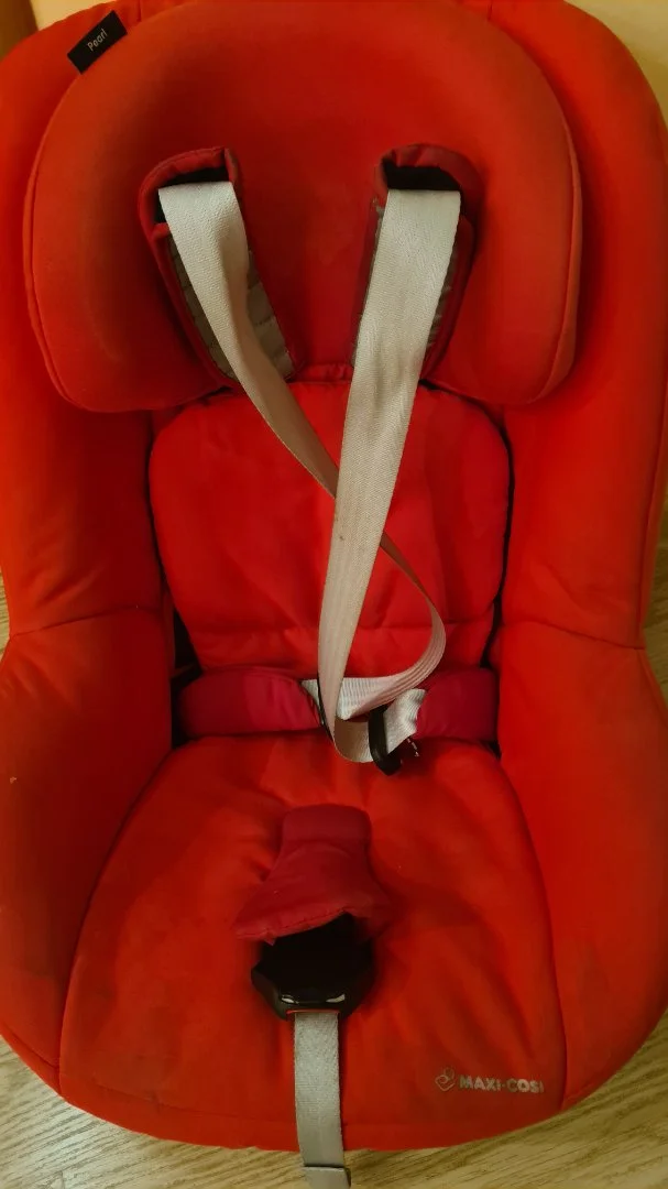 Автомобильное кресло с базой maxi cosi pearl - миниатюра 3