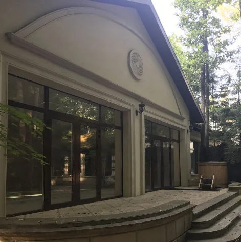 Продаю особняк в Подмосковье 1050 кв.м. с участком 26 сот. 13 км. От МКАД. - миниатюра 16