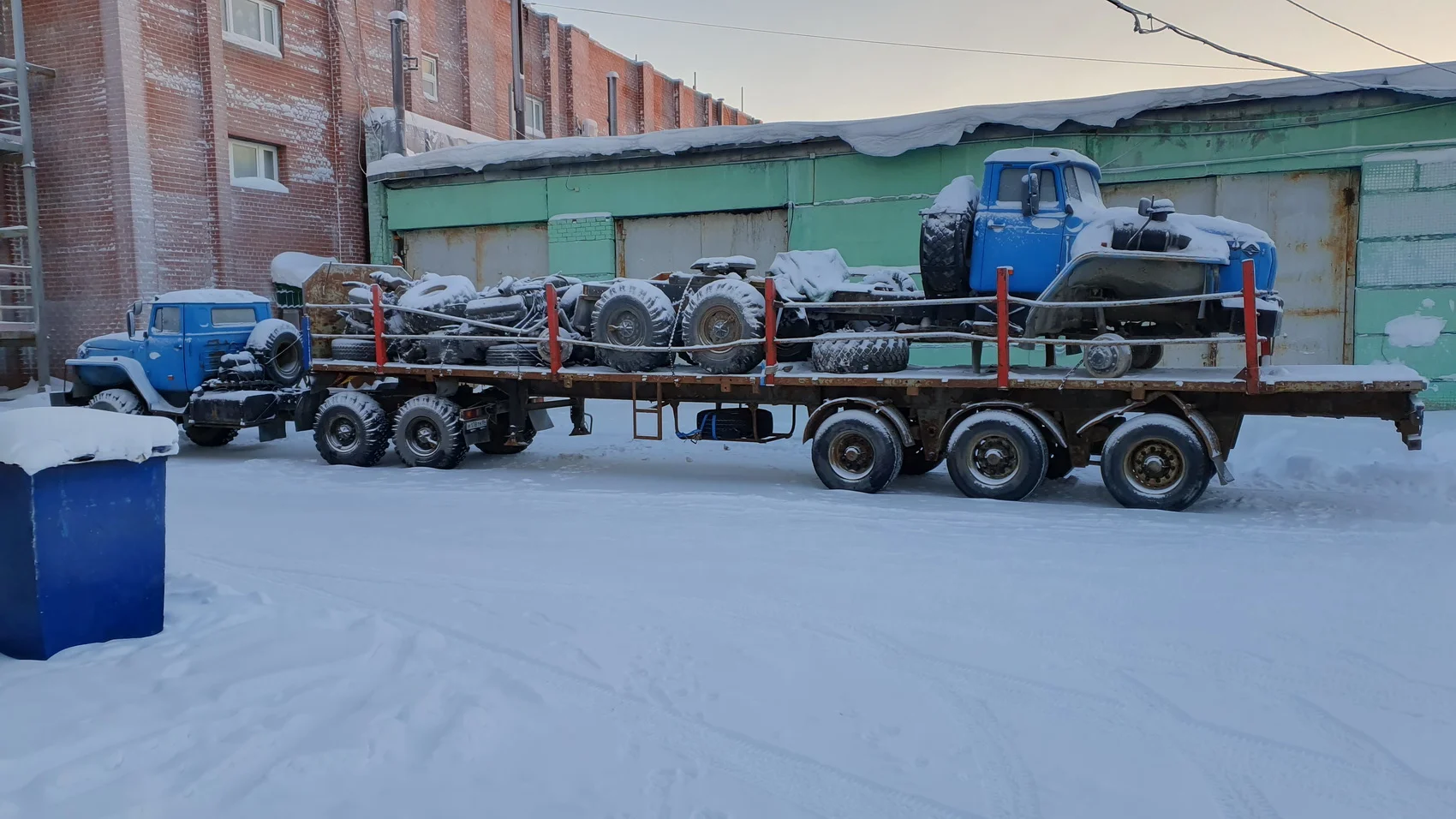 Продам: с/т Урал + п/прицеп НЕФАЗ-93341 длина-14,5м. + трал ЧМЗАП-93853, 2013г.в. ОТС! - миниатюра 41