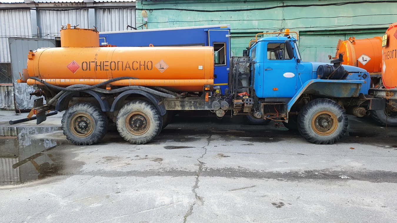 Продам: АЦН-10 Урал 4320 (6613-11) АТЗ-10 (6х6), 2008г.в. двигатель ЯМЗ-236 турбо. - изображение 1