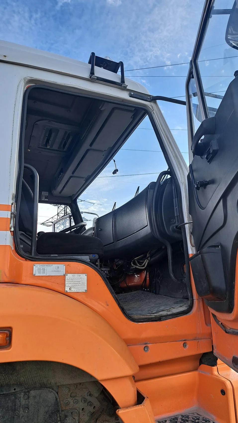 Продам: 3-и Автомобиля КамАЗ-65224 (6х6) УС-50х20К длиннобазовые со спальником, 400л.с. ОТС ! - миниатюра 6