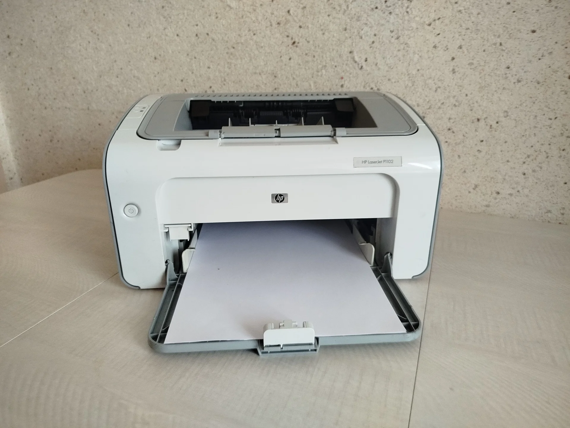 Принтер UP LaserJet P1102 - изображение 1