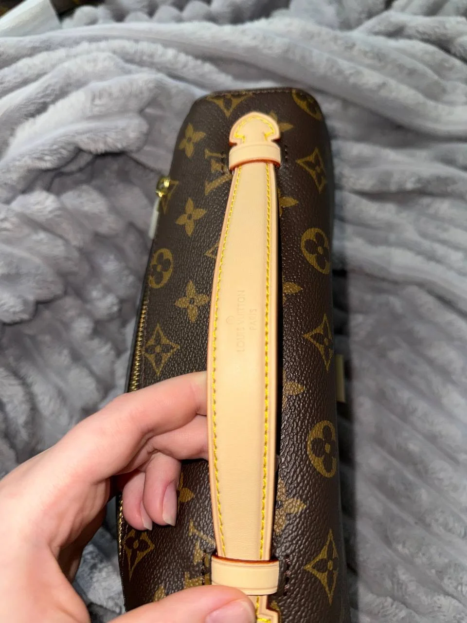 Сумка Louis Vuitton оригинал - миниатюра 7