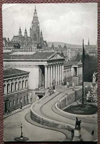 Антикварная открытка. Вена. Здание Парламента. Австрия