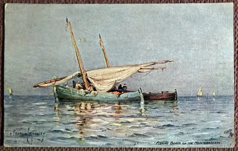 Антикварная открытка. Рыбацкие лодки в море