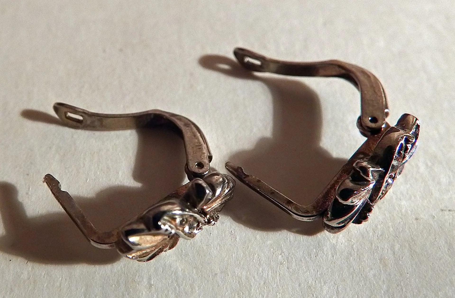 Серьги Abella. Белый металл. Стразы белое стекло - миниатюра 3