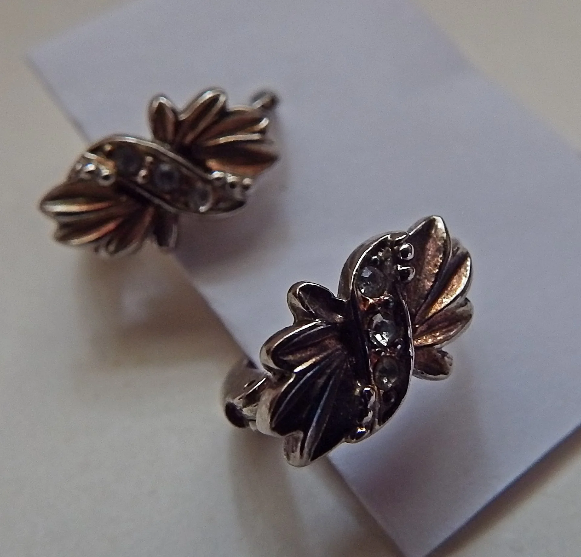 Серьги Abella. Белый металл. Стразы белое стекло - миниатюра 5