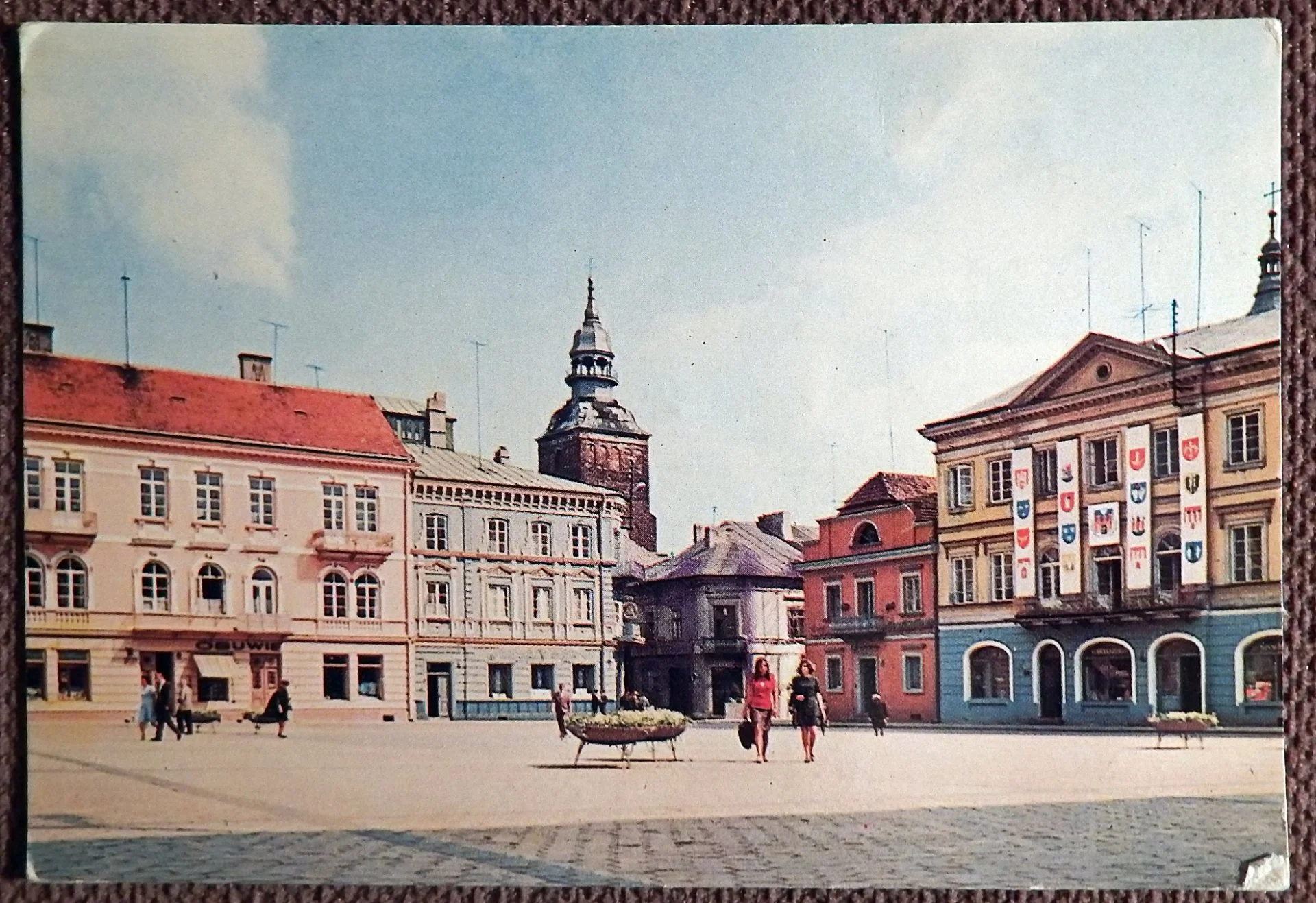 Открытка. Пётркув-Трыбунальски. Рыночная площадь. Польша. 1969 год - изображение 1