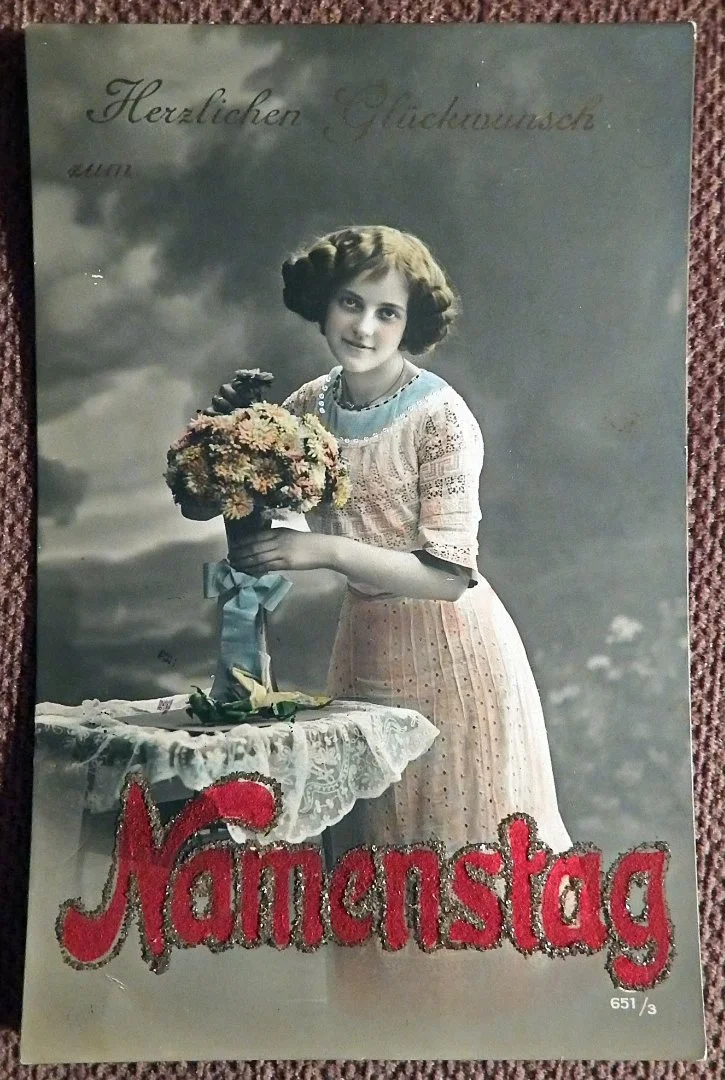 Антикварная открытка. С именинами. Германия. Порошковое напыление. Блестки