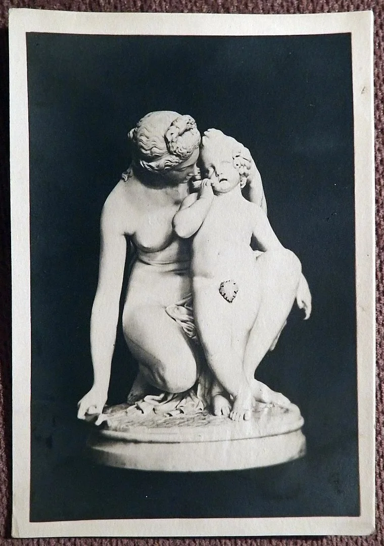 Открытка. Д. Прадье. Венера и Амур. Эрмитаж. Скульптура. 1940-50-е годы