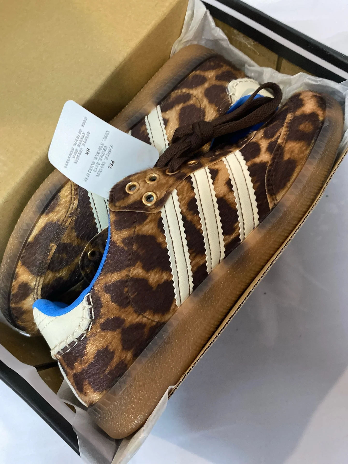 Кроссовки женские adidas - миниатюра 2
