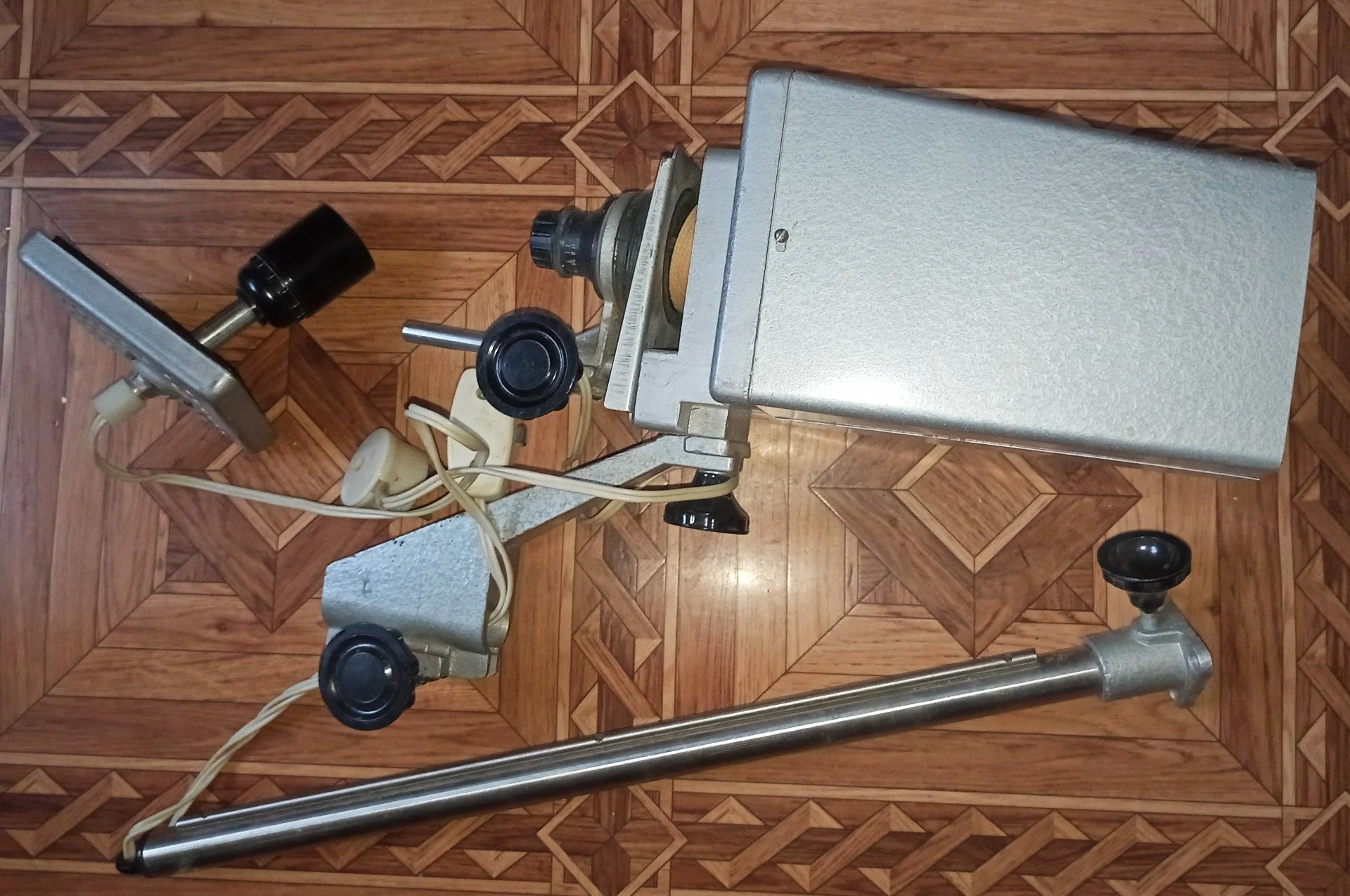 Фотоувеличитель ссср упа винтаж - изображение 1