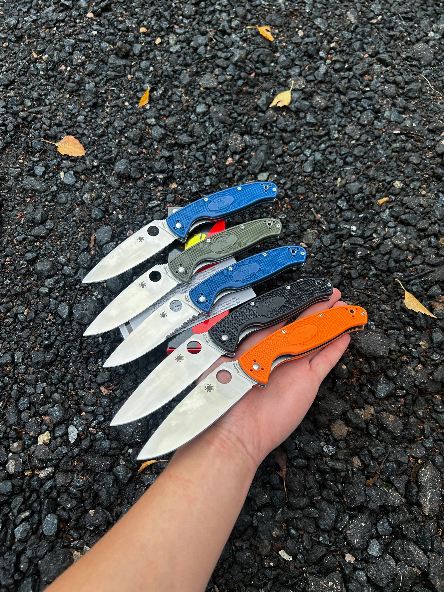 Нож Spyderco Resilience Lightweight