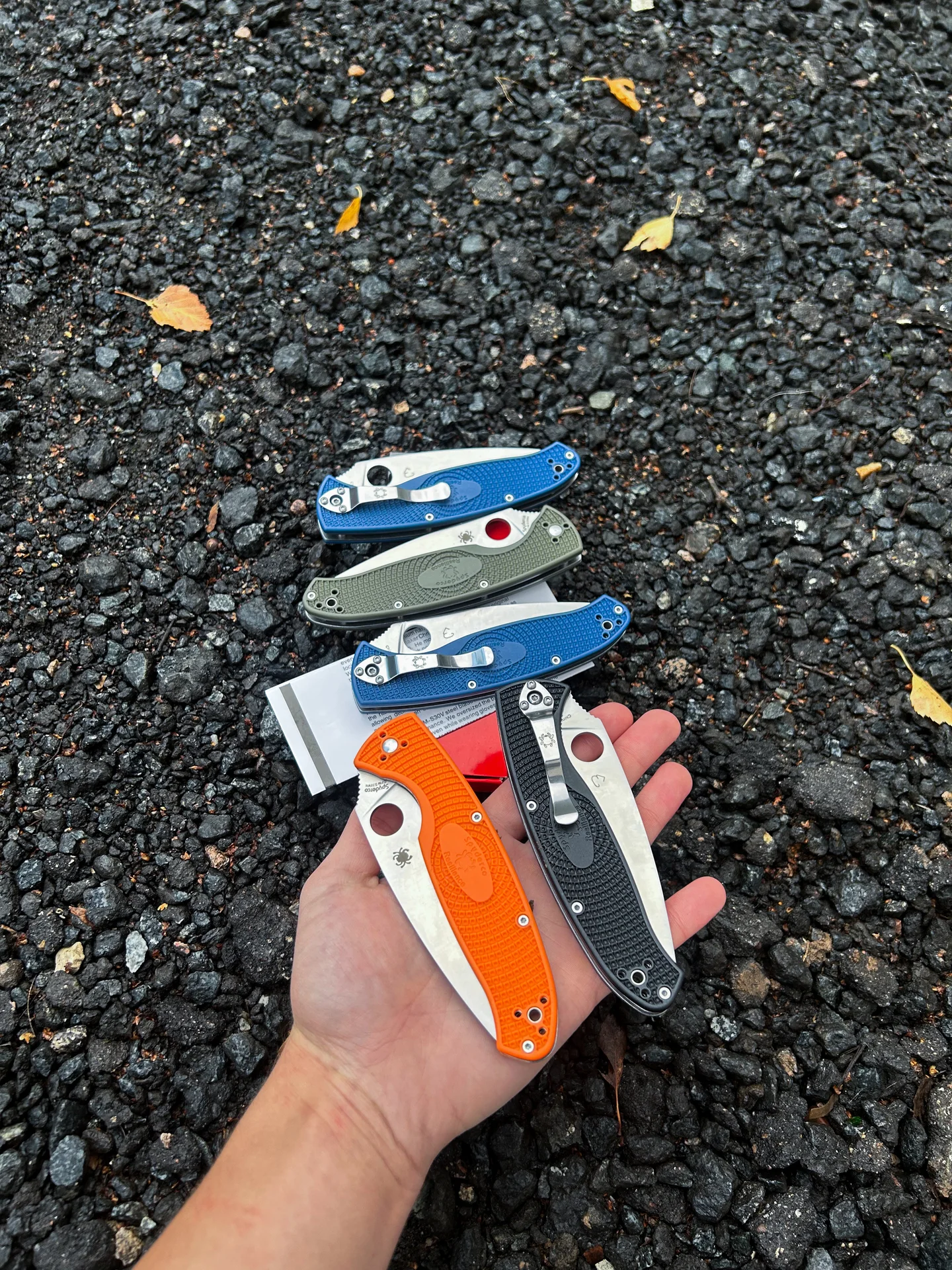 Нож Spyderco Resilience Lightweight - миниатюра 9