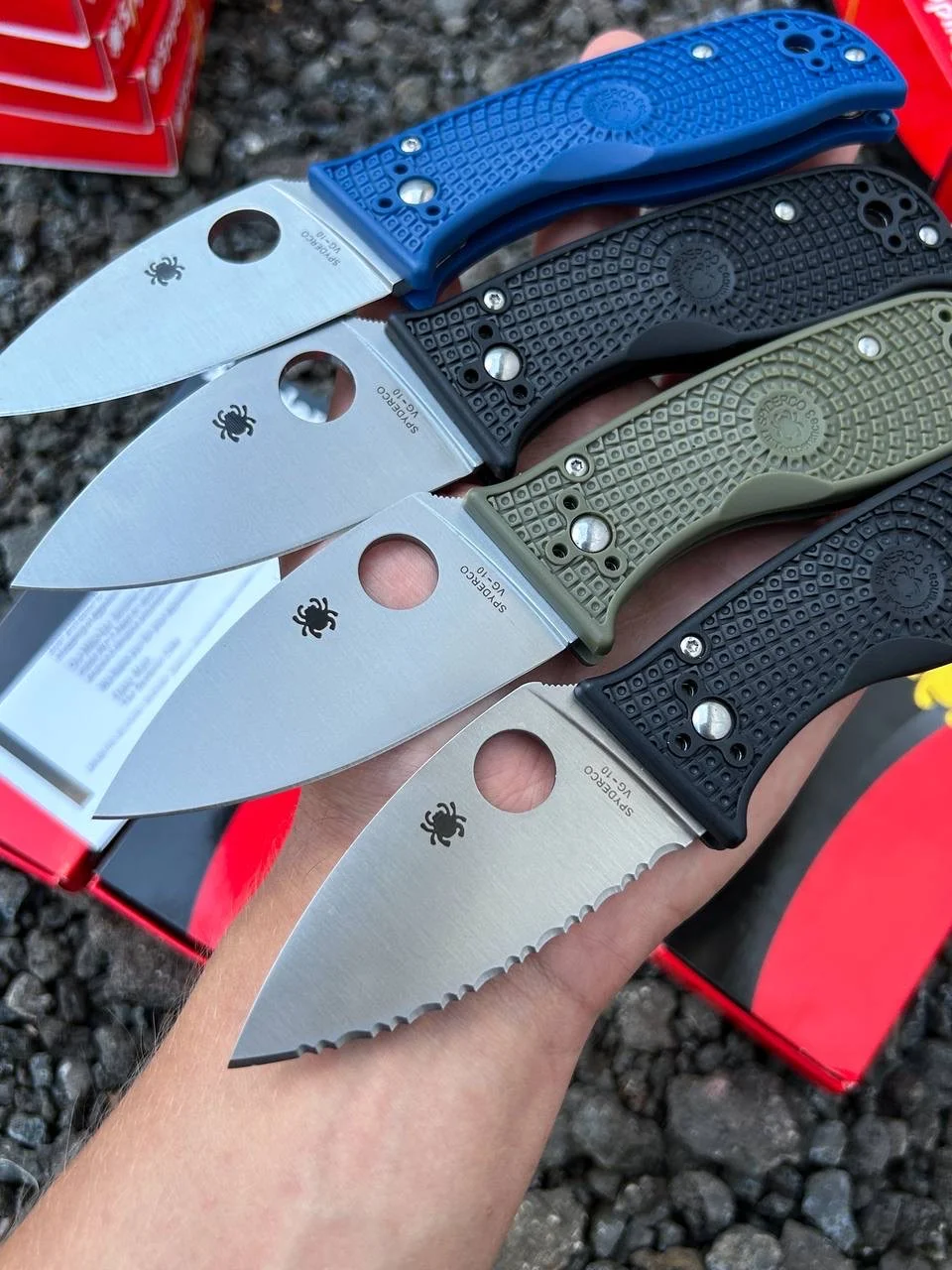 Нож Spyderco Lil Temperance - миниатюра 2