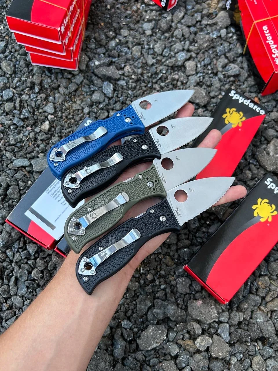Нож Spyderco Lil Temperance - миниатюра 4