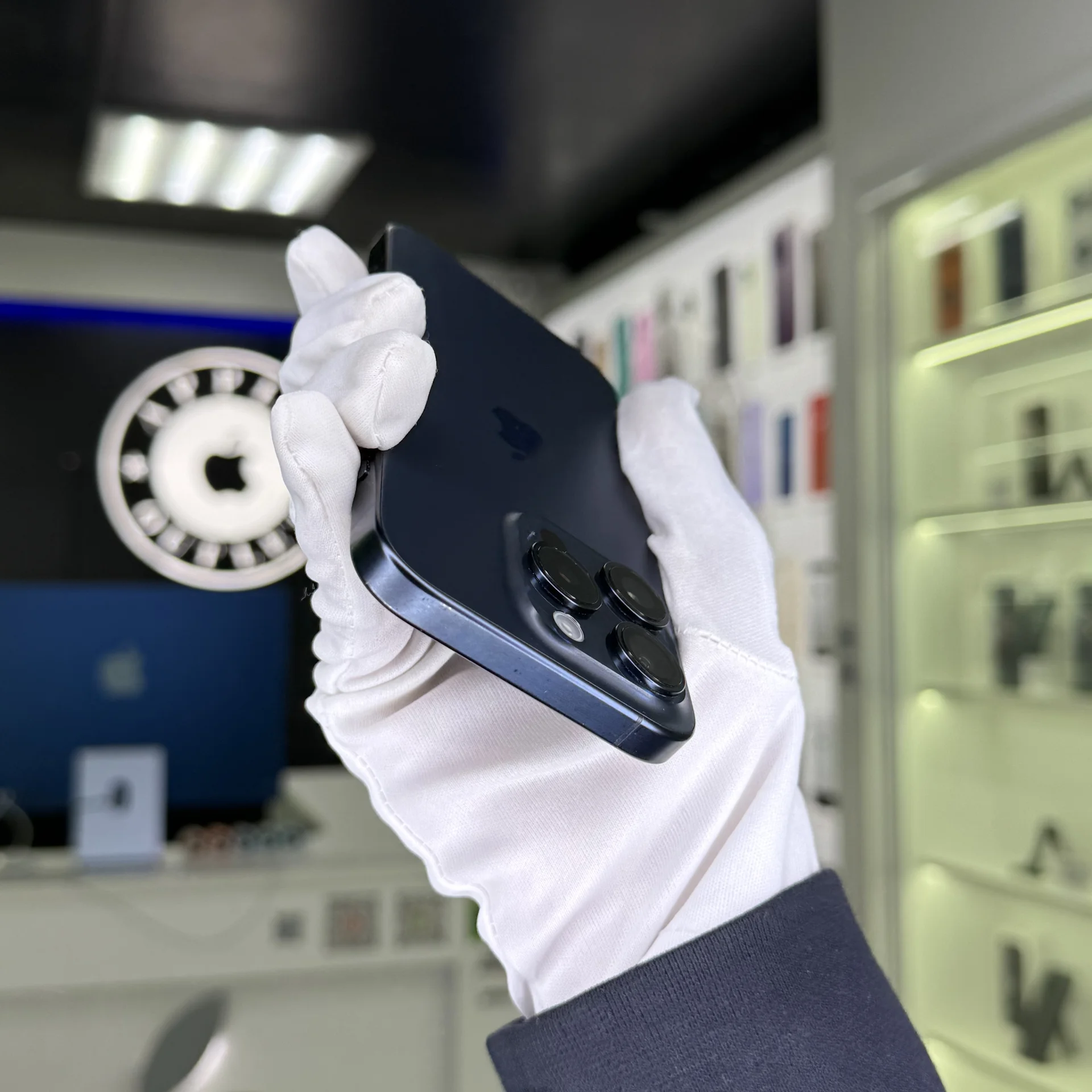 iPhone 15 Pro - миниатюра 4