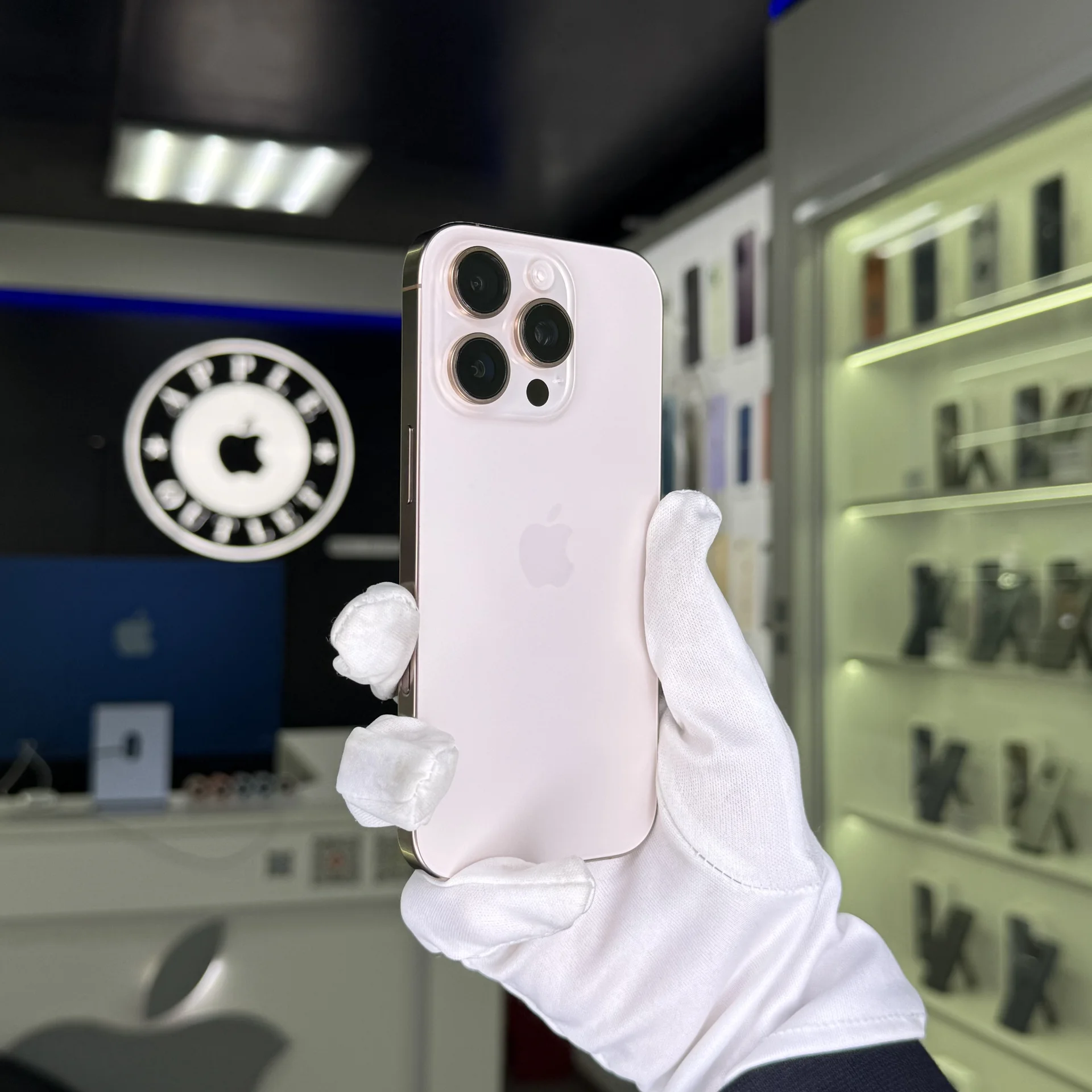 iPhone 16 Pro - миниатюра 2