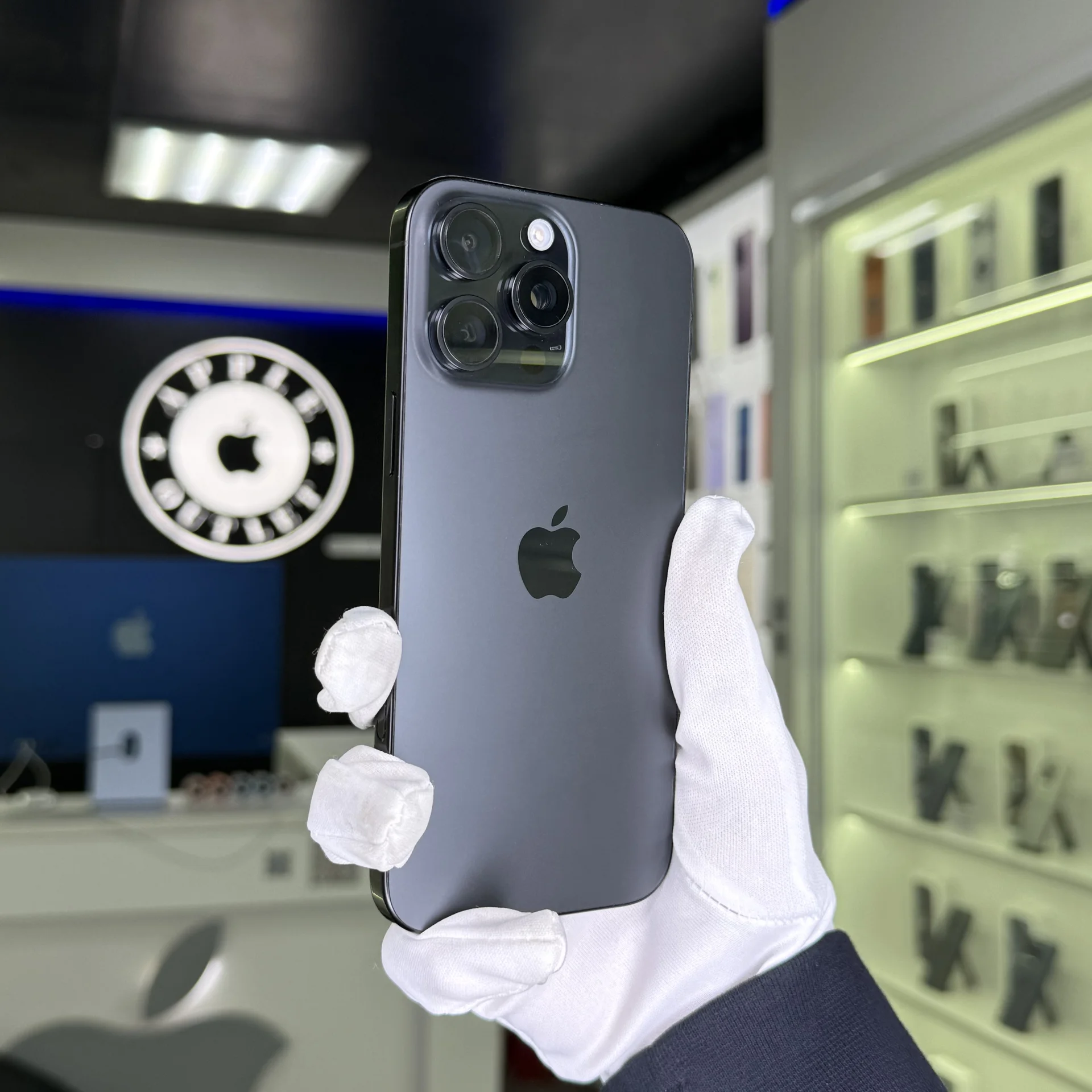 iPhone 16 Pro Max - миниатюра 2
