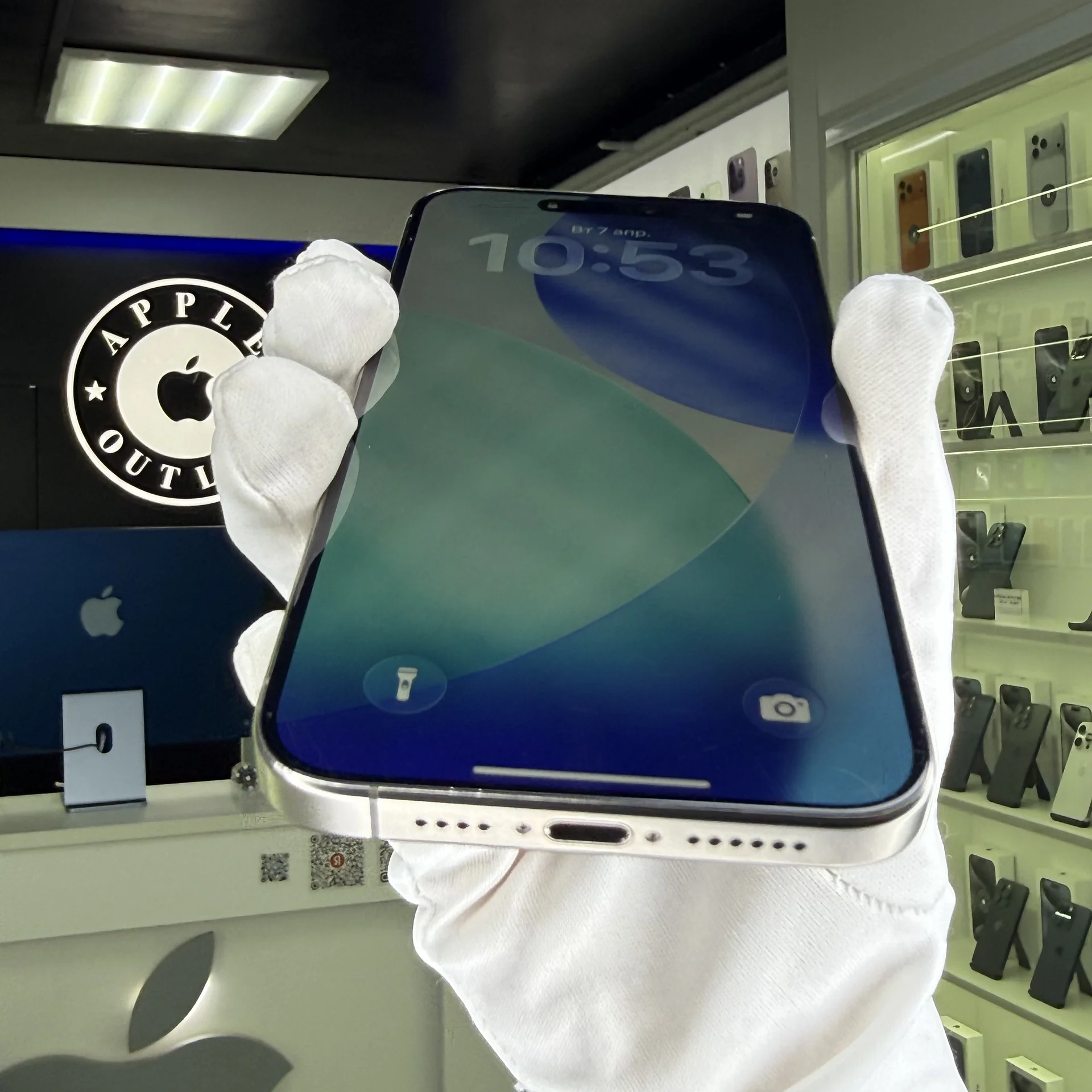 iPhone 15 Pro Max - миниатюра 4