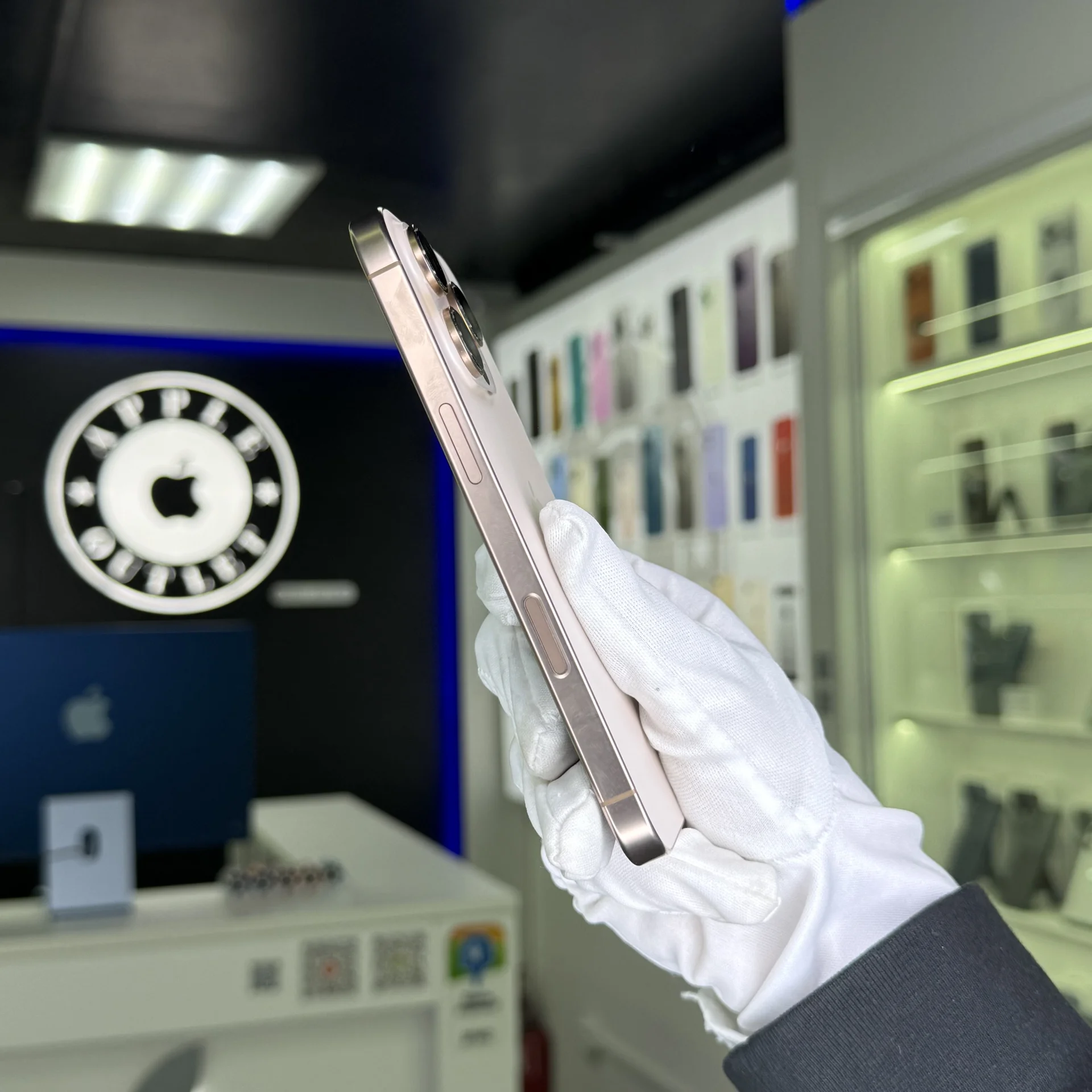 iPhone 16 Pro - миниатюра 3