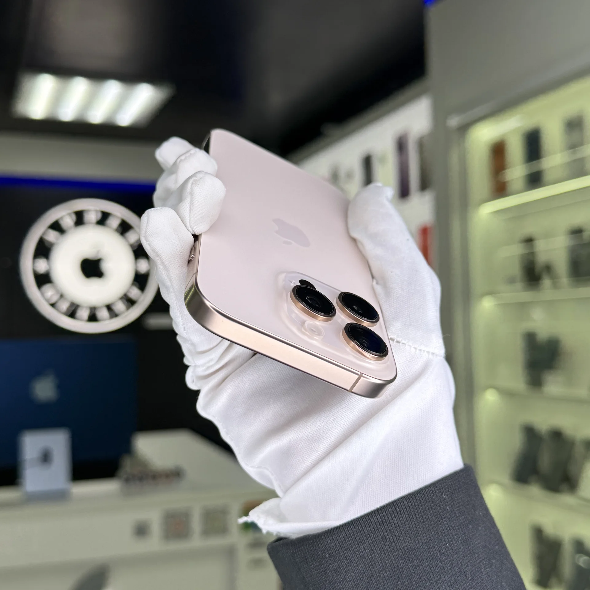 iPhone 16 Pro - миниатюра 4