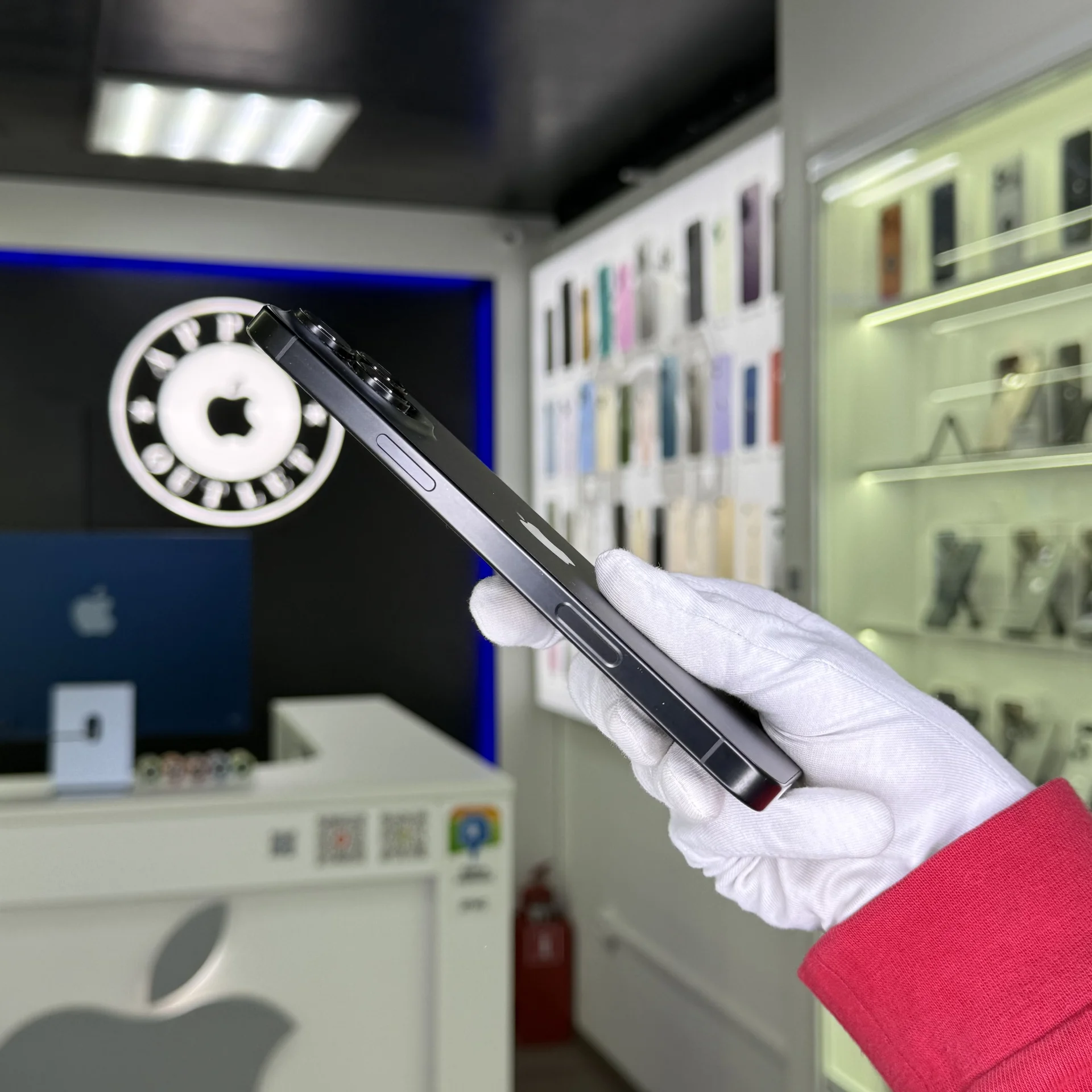 iPhone 16 Pro Max - миниатюра 3