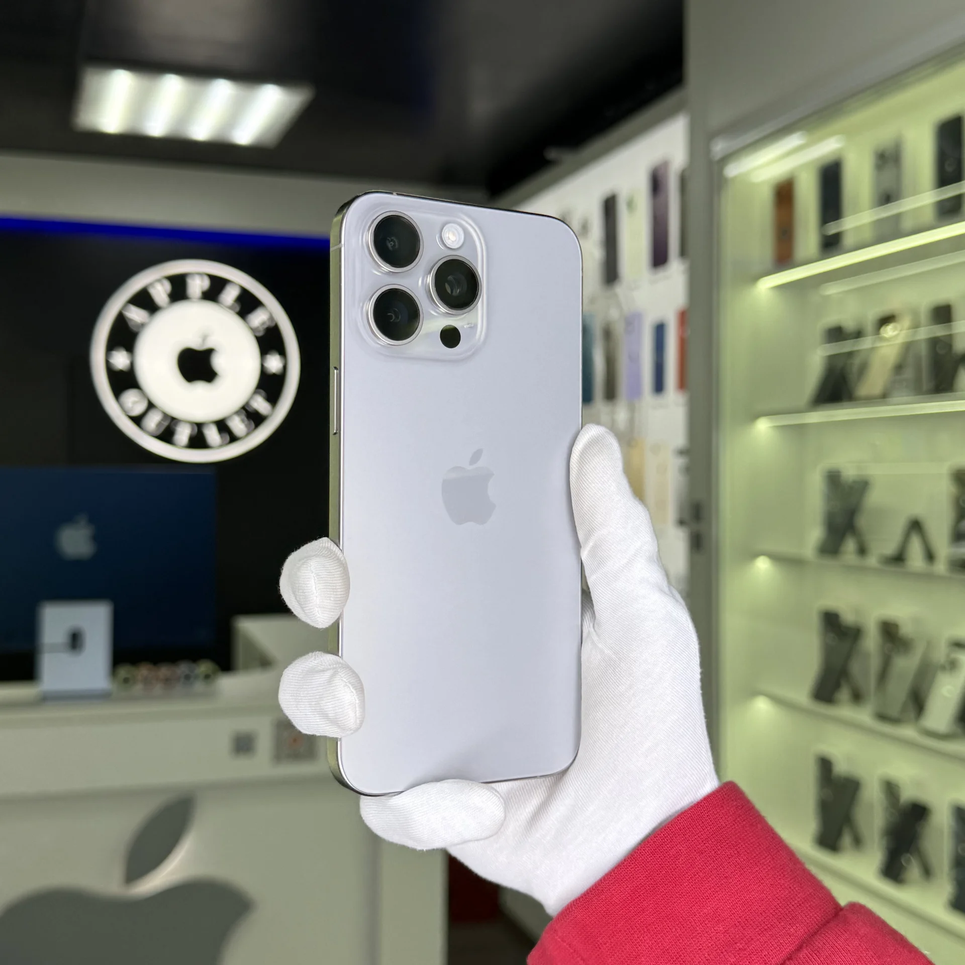 iPhone 15 Pro Max - миниатюра 2