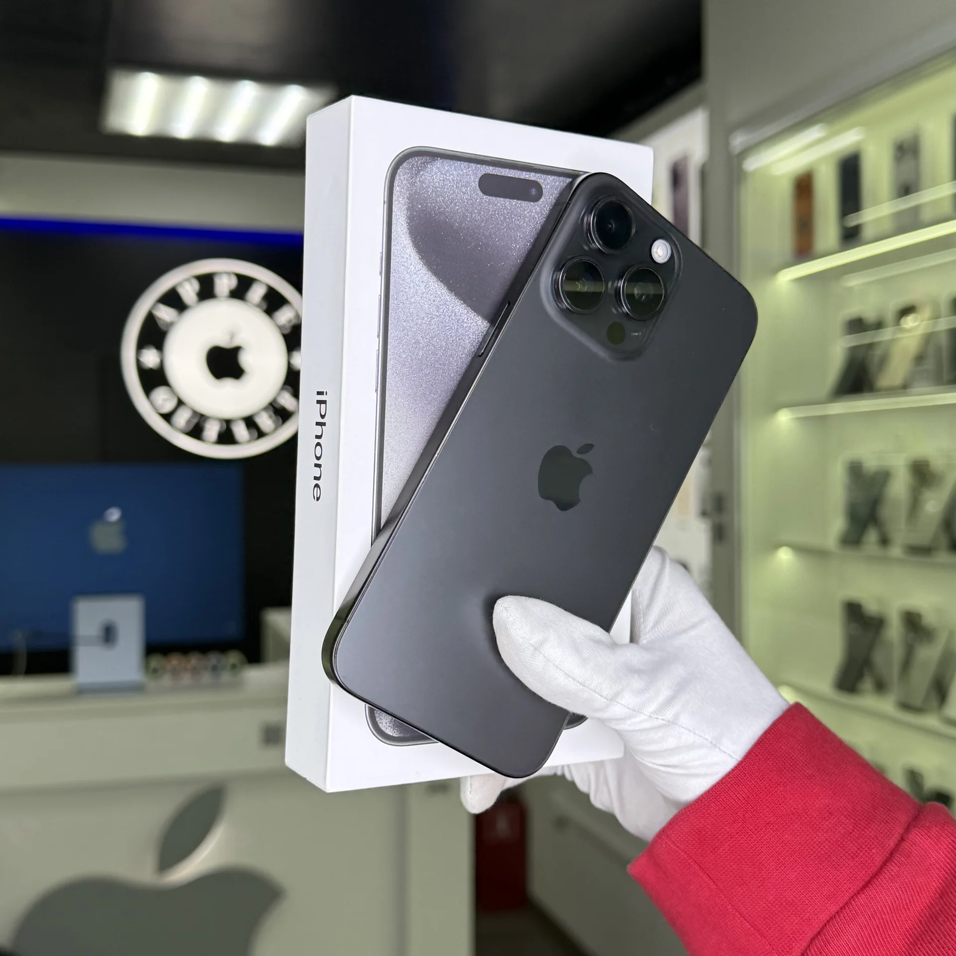 iPhone 15 Pro Max - изображение 1