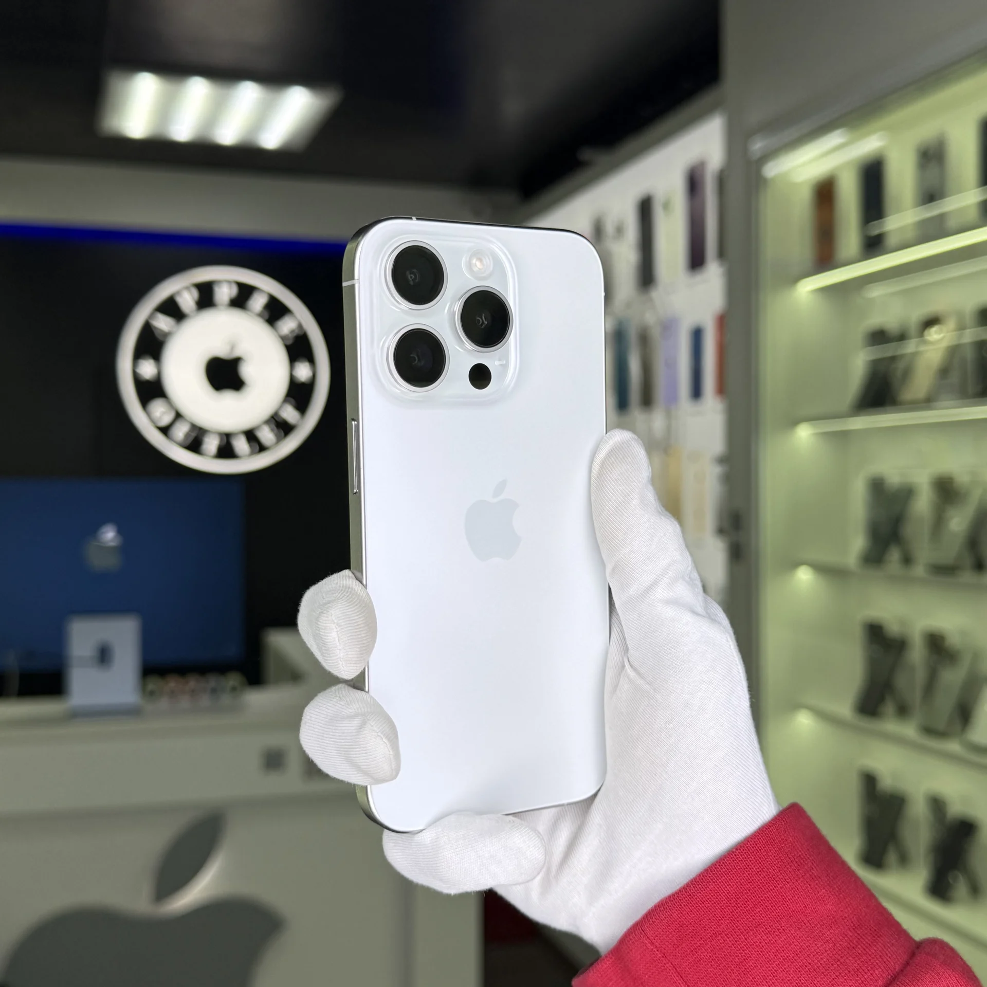 iPhone 15 Pro - миниатюра 2
