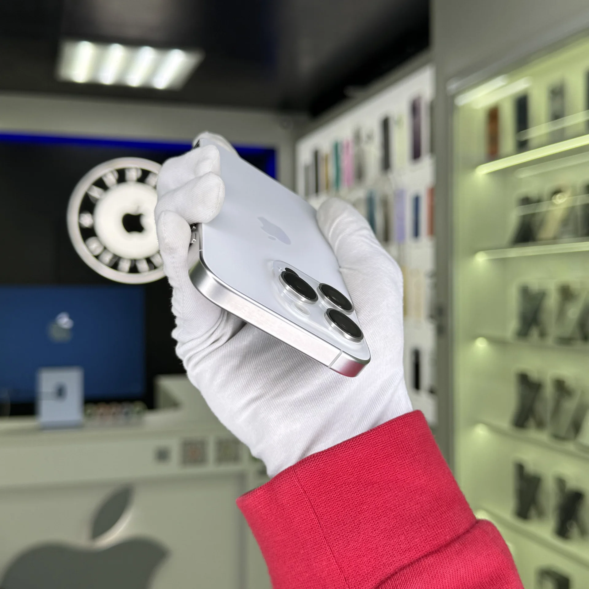iPhone 15 Pro - миниатюра 4
